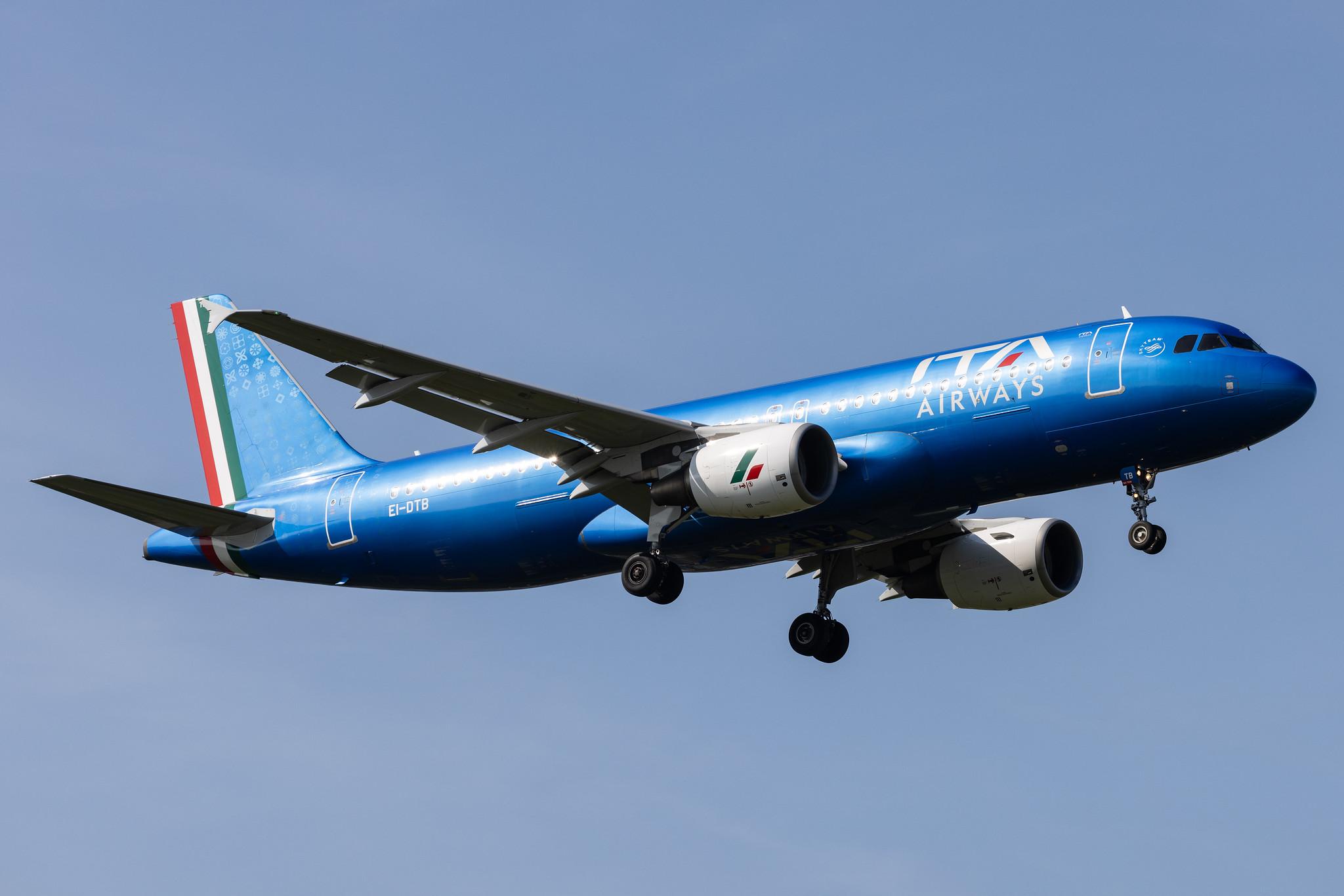 London Heathrow: ITA Airways (AZ / ITY) | Operator: Italia Trasporto Aereo |  Airbus A320-216 A320 | EI-DTB | MSN 03815