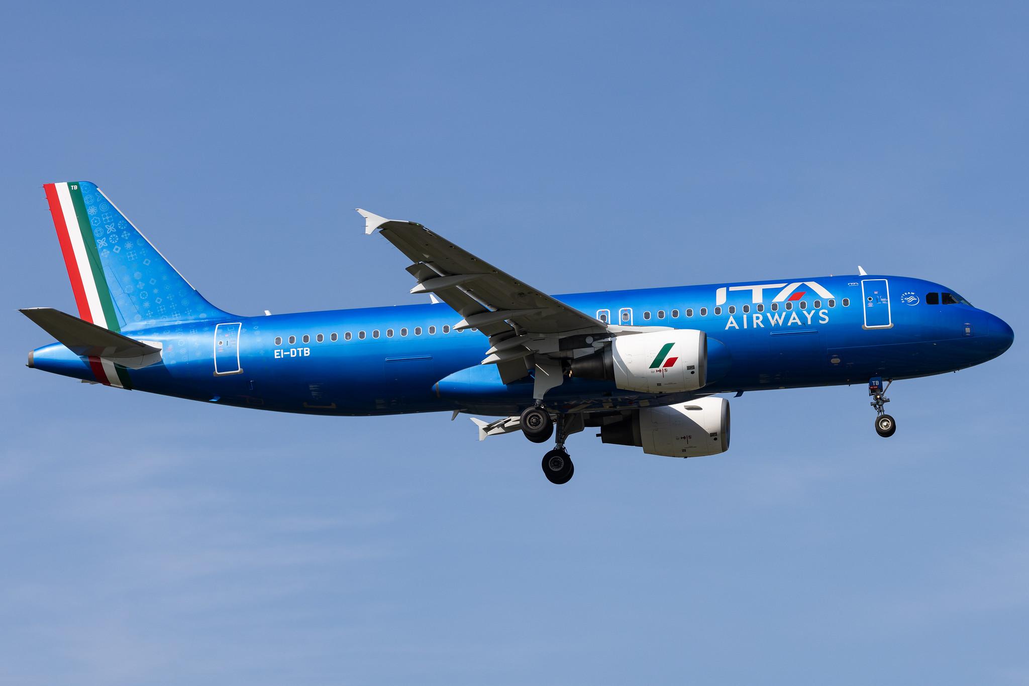 London Heathrow: ITA Airways (AZ / ITY) | Operator: Italia Trasporto Aereo |  Airbus A320-216 A320 | EI-DTB | MSN 03815