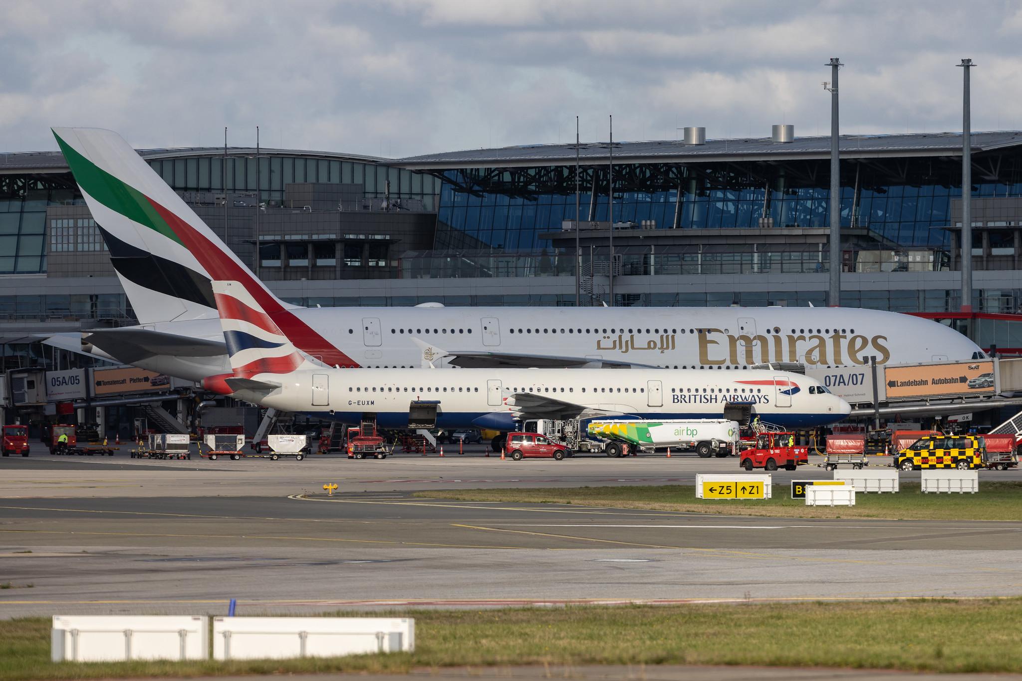 Hamburg Airport: Condor (DE / CFG) | Boeing 757-330 B753 | D-ABOF | MSN 29013