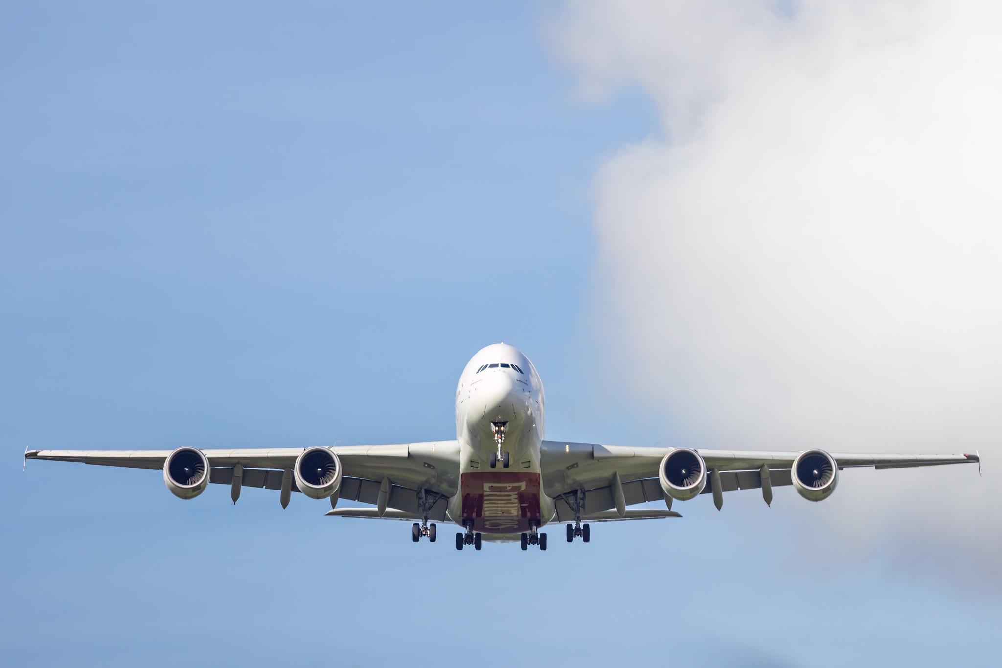 Hamburg Airport: Emirates (EK / UAE) | Airbus A380-861 A388 | A6-EOK | MSN 184