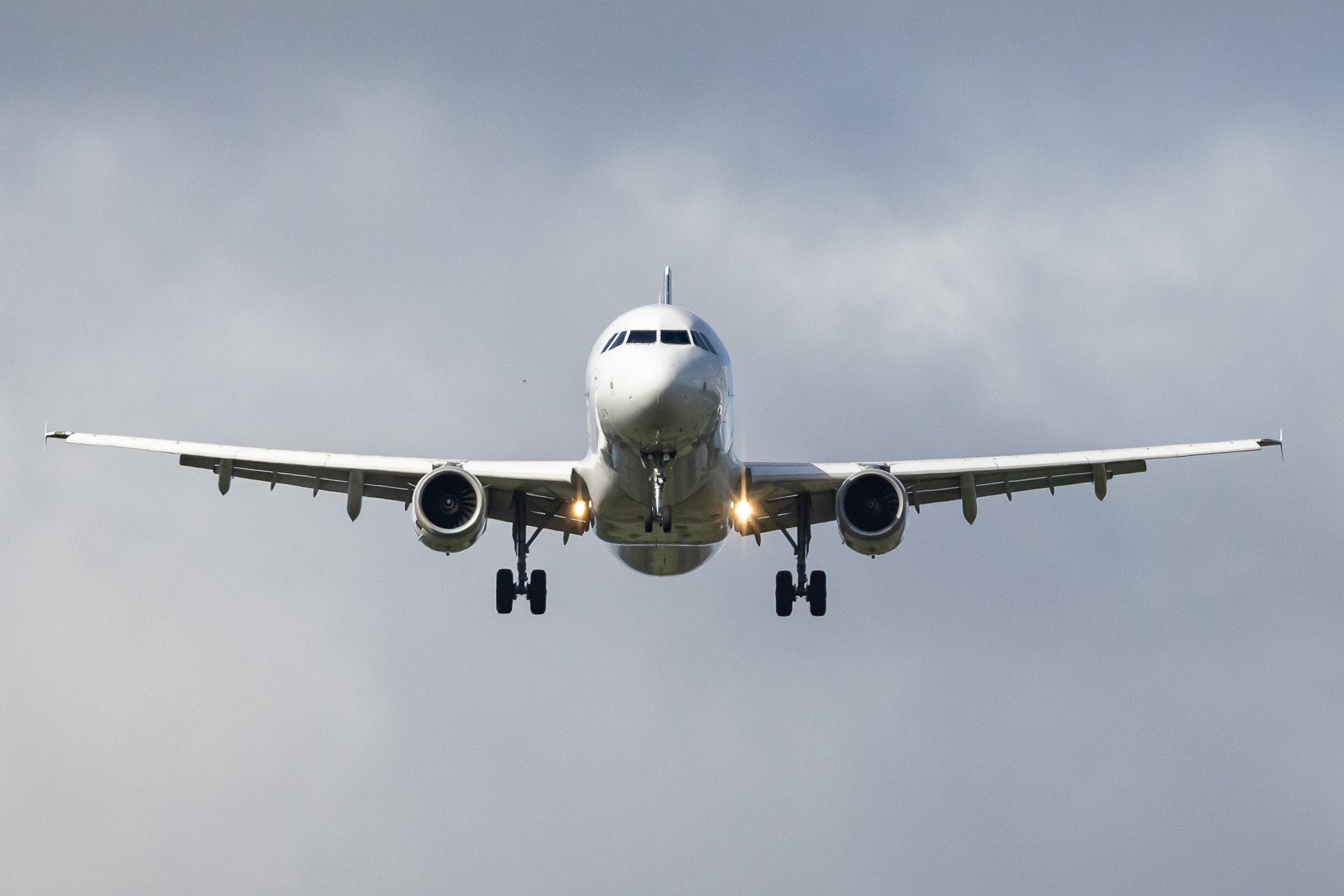 Hamburg Airport: Lufthansa (LH / DLH) | Airbus A321-231 A321 | D-AIDE | MSN 4607