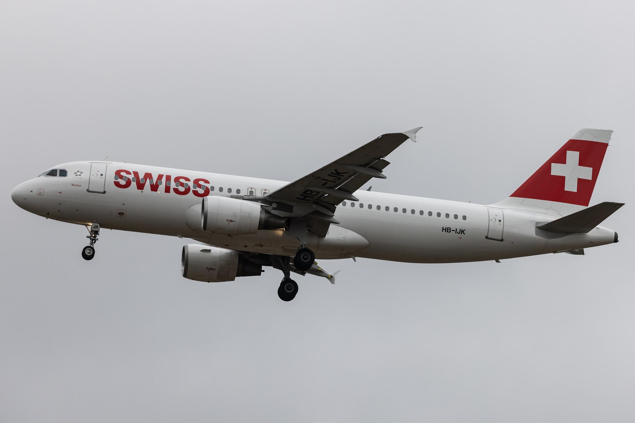 Flughafen Berlin Brandenburg: Swiss (LX / SWR) | Airbus A320-214 A320 | HB-IJK | MSN 0596