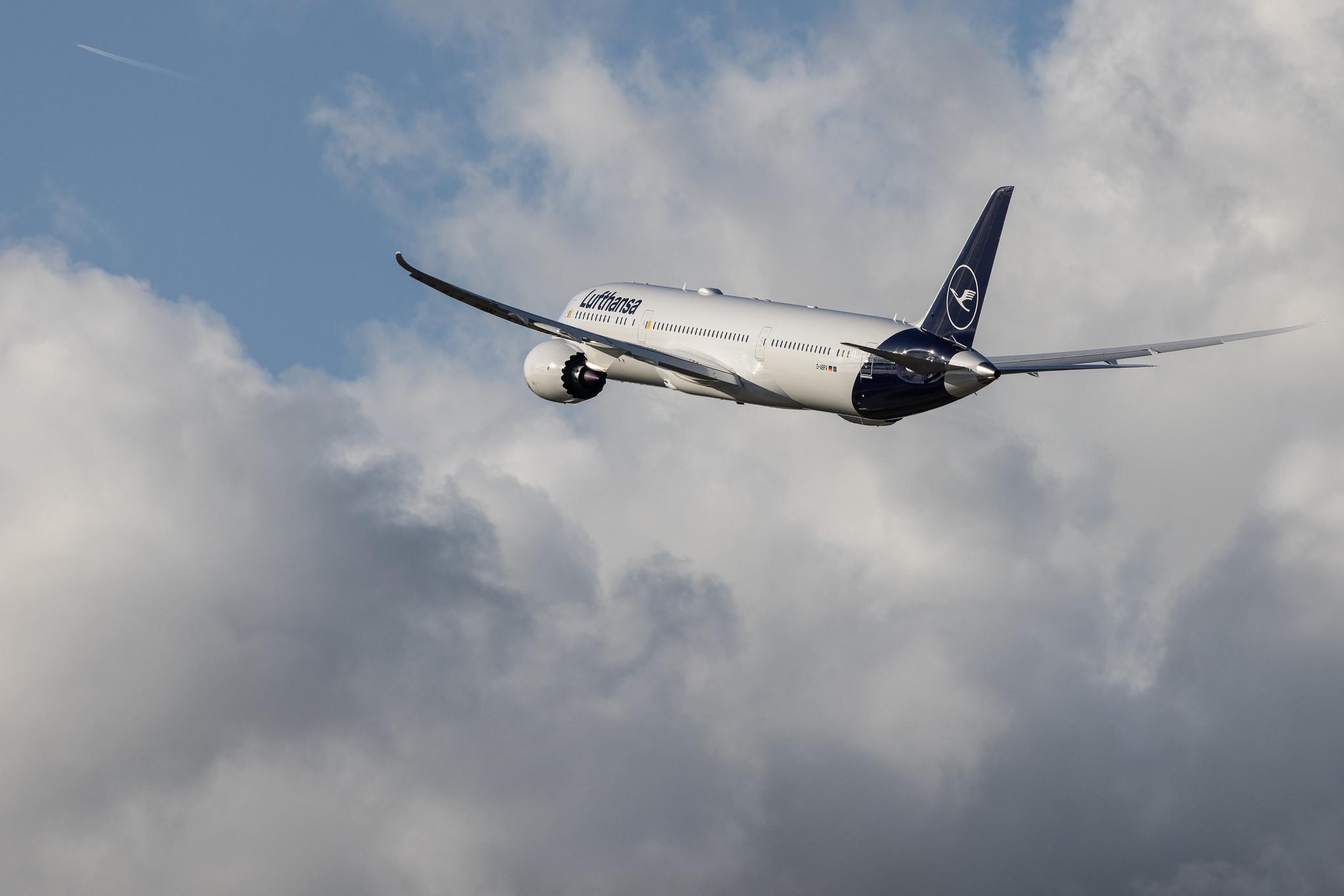 Munich Airport: Lufthansa (LH / DLH) | Boeing 787-9 Dreamliner B789 | D-ABPA | MSN 62730