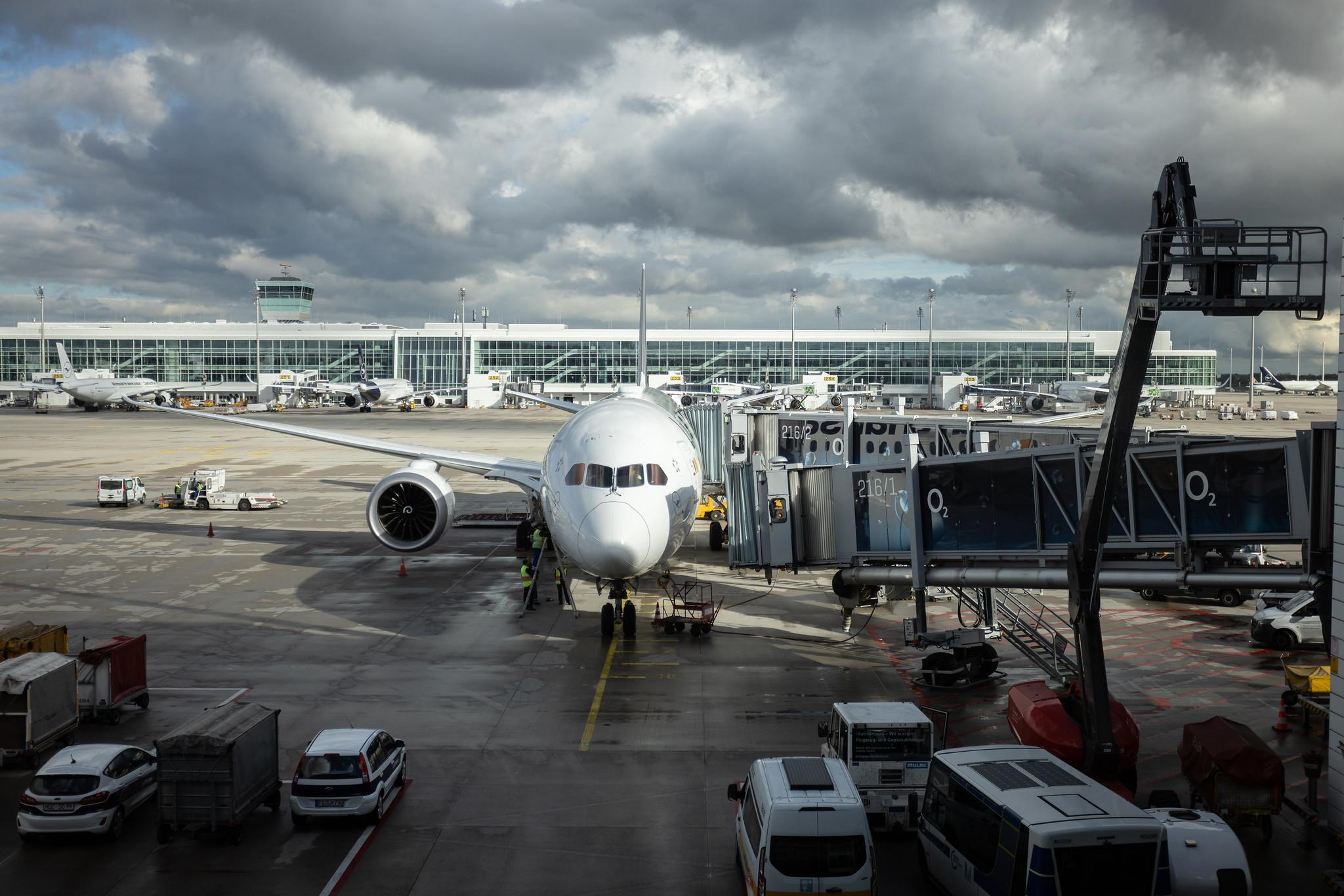 Munich Airport: Lufthansa (LH / DLH) | Boeing 787-9 Dreamliner B789 | D-ABPA | MSN 62730