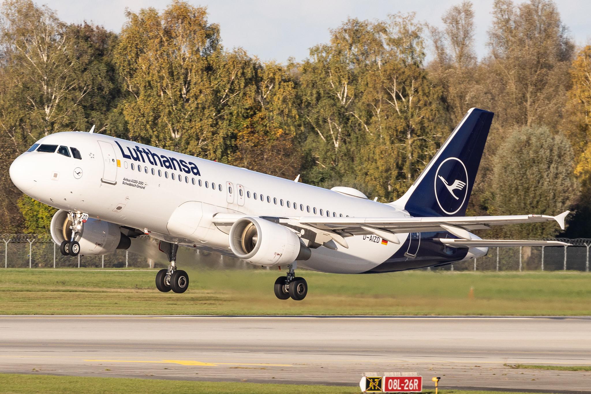 Munich Airport: Lufthansa (LH / DLH) | Airbus A320-214 A320 | D-AIZD | MSN 4191