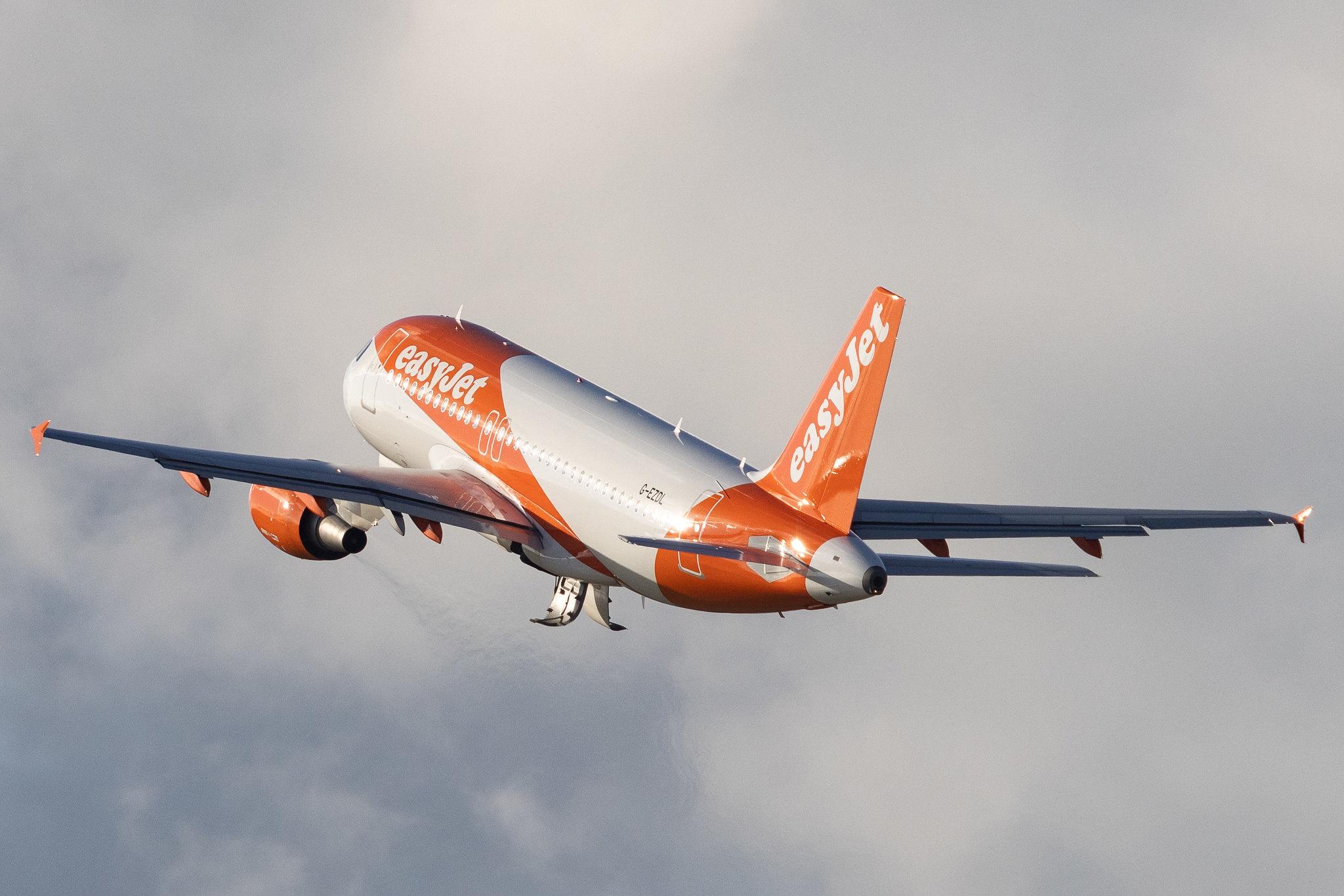 Munich Airport: easyJet (U2 / EZY) | Airbus A319-111 A319 | G-EZDL | MSN 3569