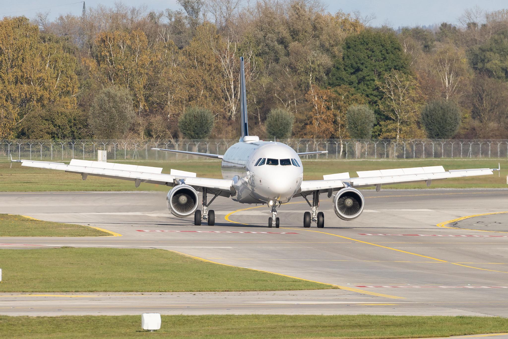 Munich Airport: Lufthansa (LH / DLH) | Livery: Star Alliance Livery | Airbus A320-214 A320 | D-AIZM | MSN 5203