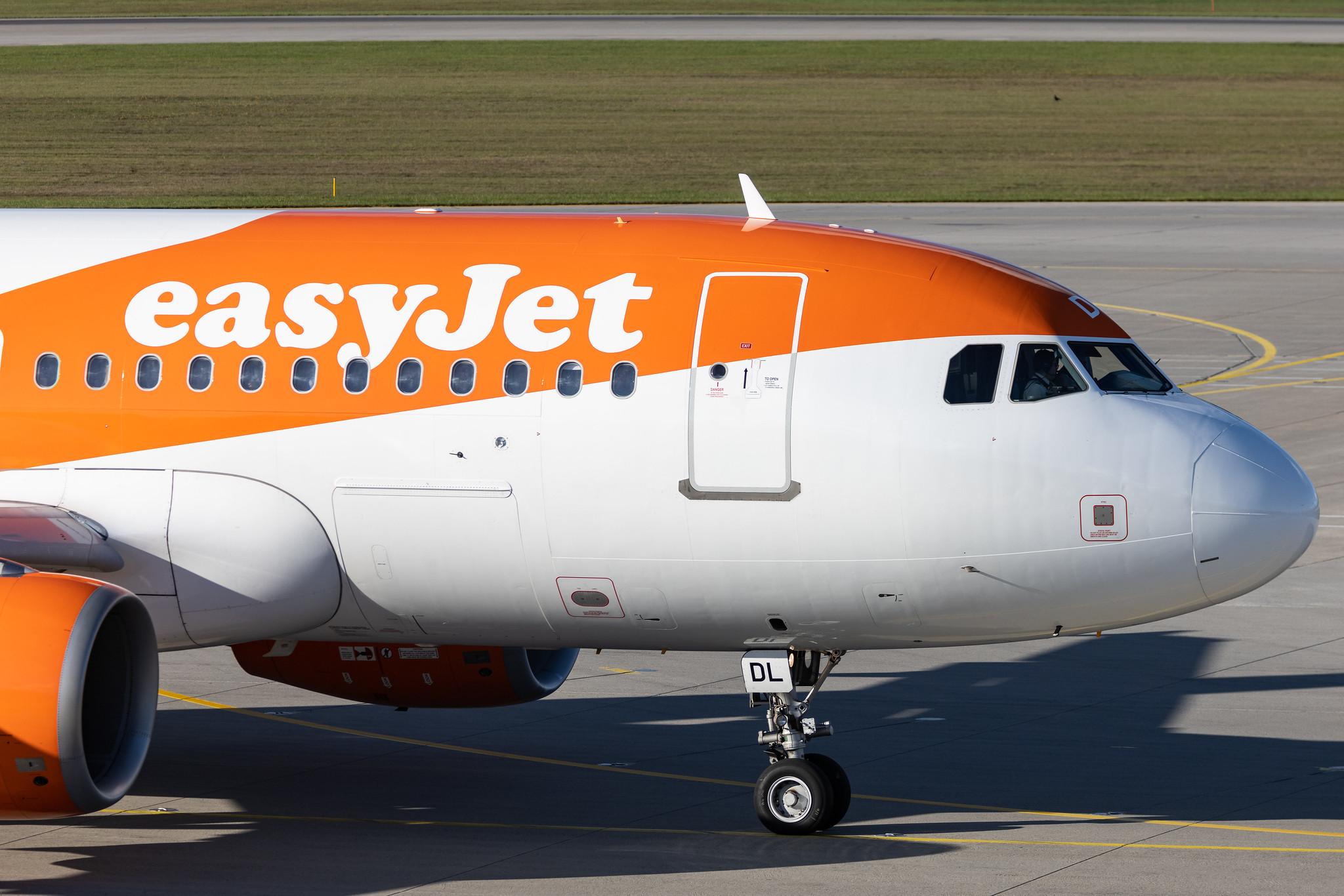 Munich Airport: easyJet (U2 / EZY) |  Airbus A319-111 A319 | G-EZDL | MSN 3569
