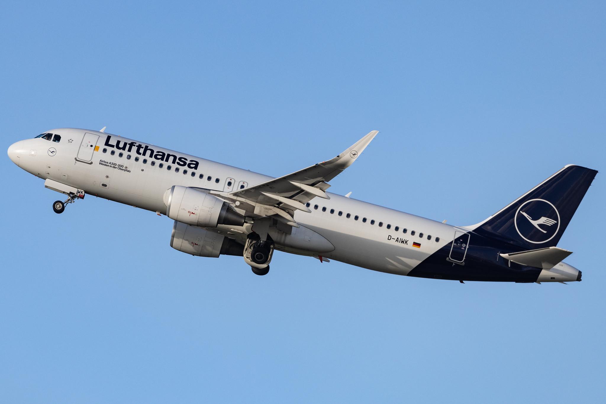 Munich Airport: Lufthansa (LH / DLH) | Airbus A320-214 A320 | D-AIWK | MSN 9058