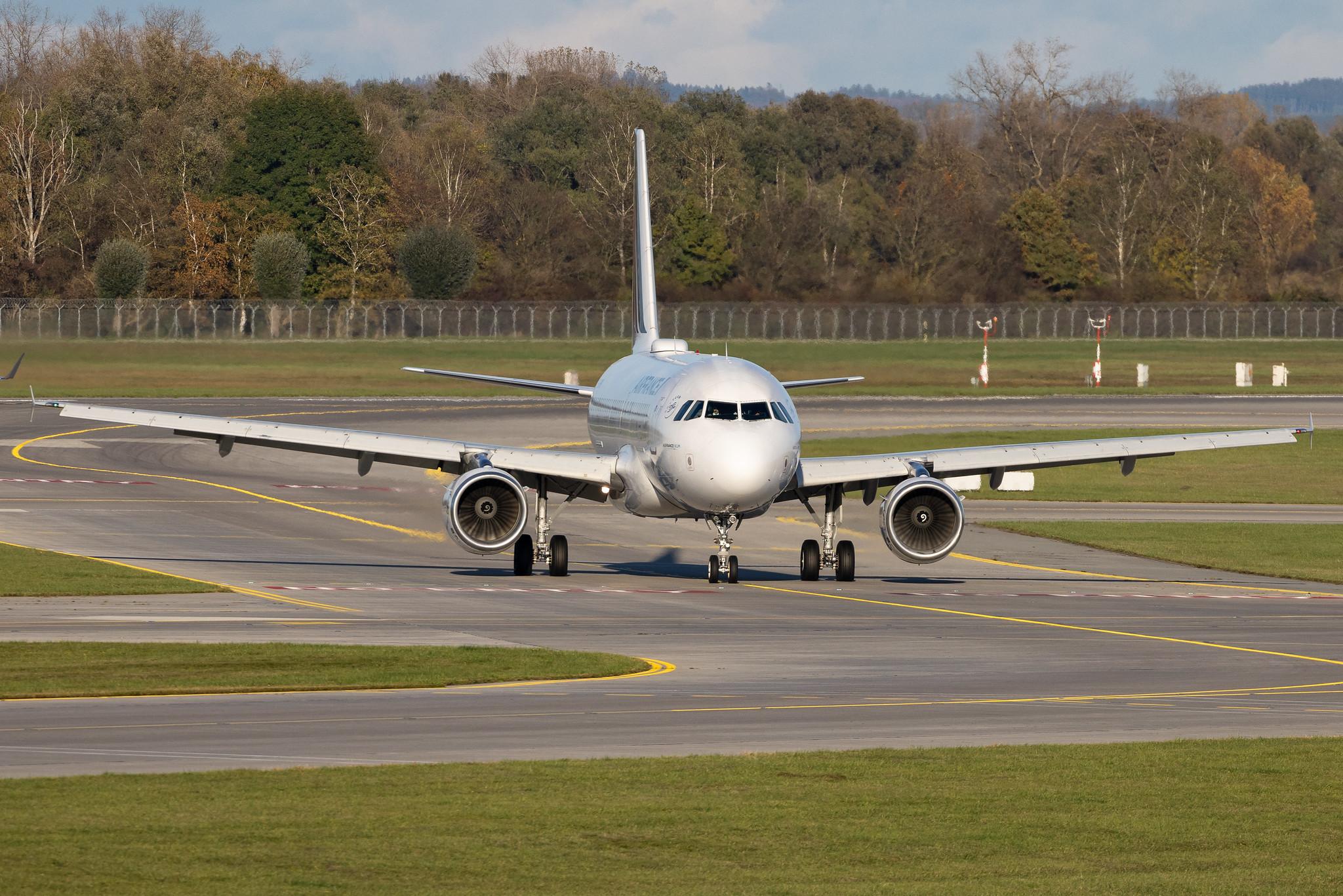 Munich Airport: Air France (AF / AFR) | Airbus A319-111 A319 | F-GRHK | MSN 1190