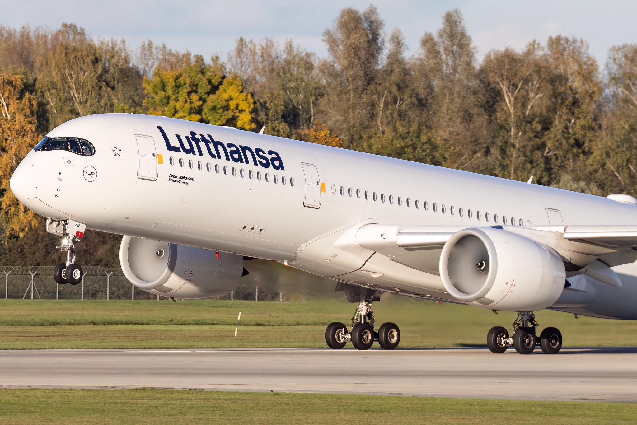 Munich Airport: Lufthansa (LH / DLH) | Airbus A350-941 A359 | D-AIXP | MSN 390
