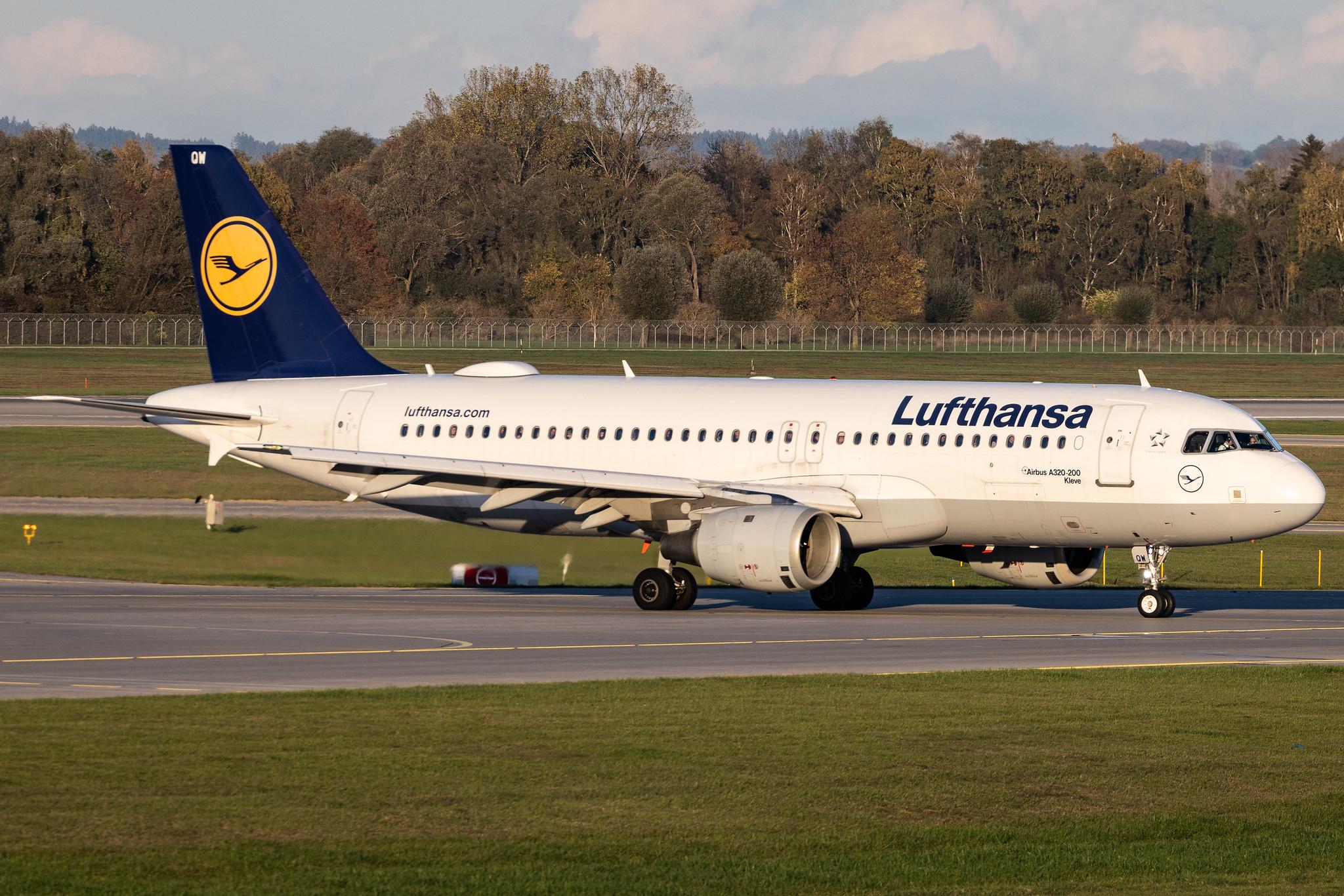 Munich Airport: Lufthansa (LH / DLH) | Airbus A320-211 A320 | D-AIQW | MSN 1367