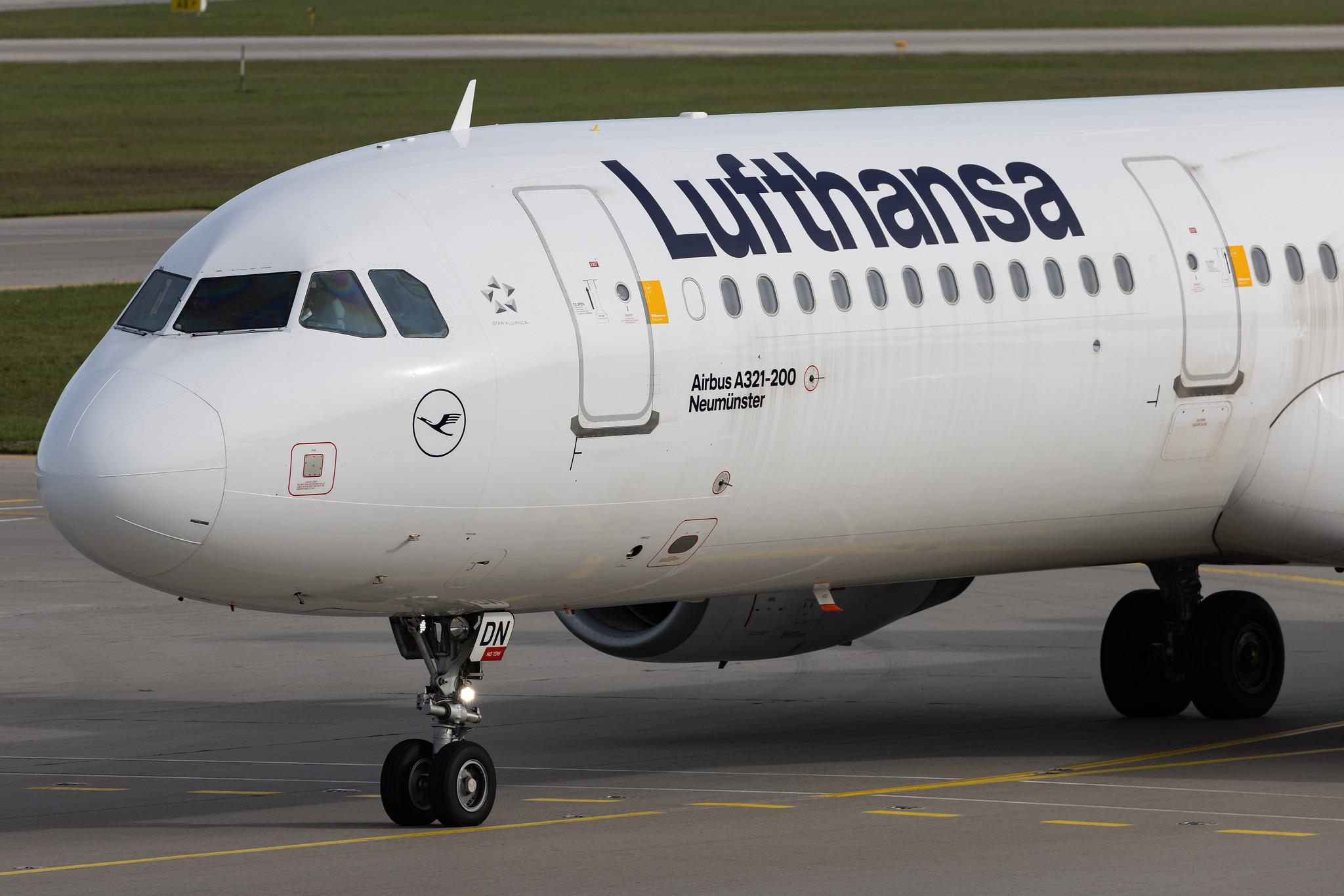 Munich Airport: Lufthansa (LH / DLH) | Airbus A321-231 A321 | D-AIDN | MSN 4976
