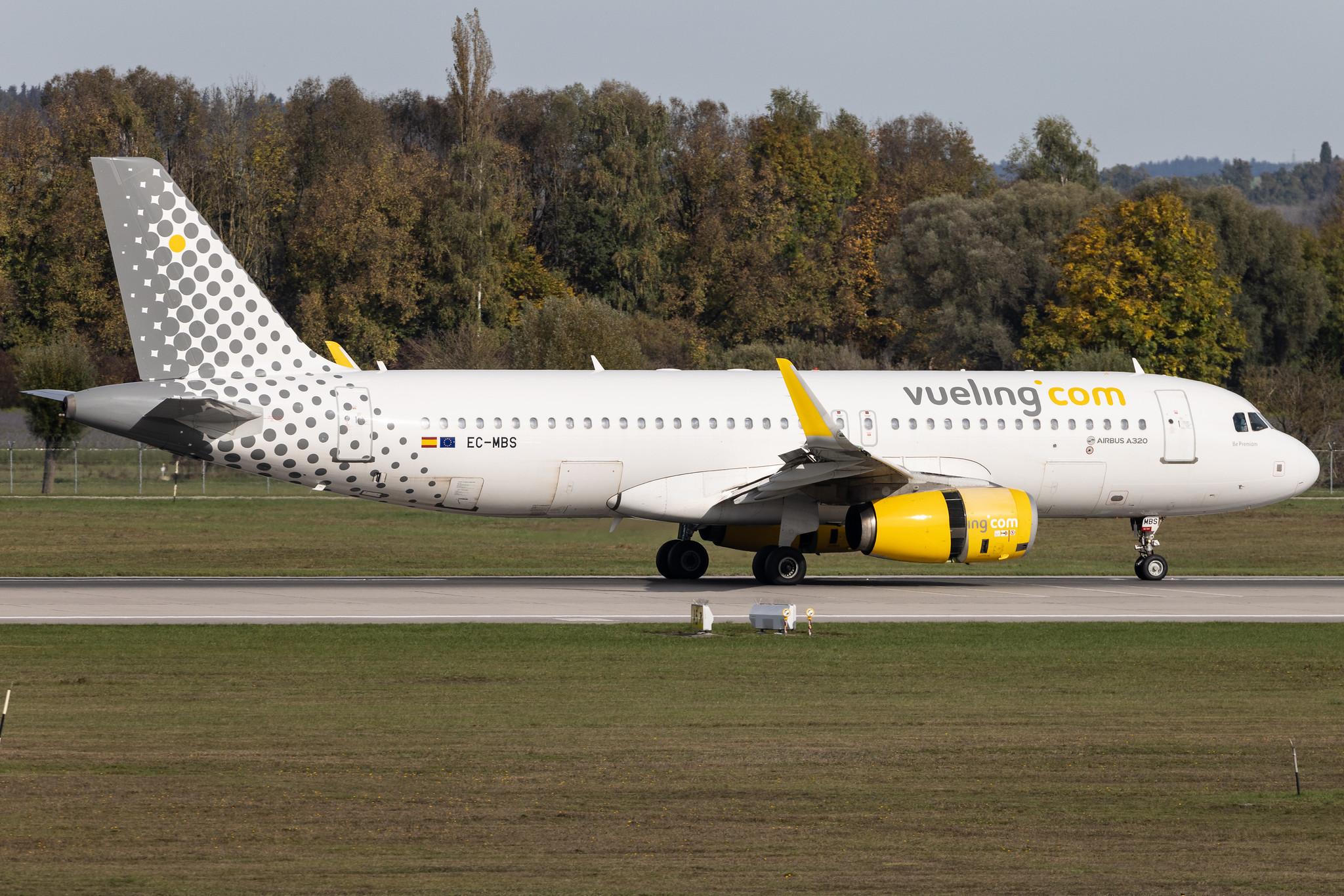 Munich Airport: Vueling (VY / VLG) | Airbus A320-232 A320 | EC-MBS | MSN 6123