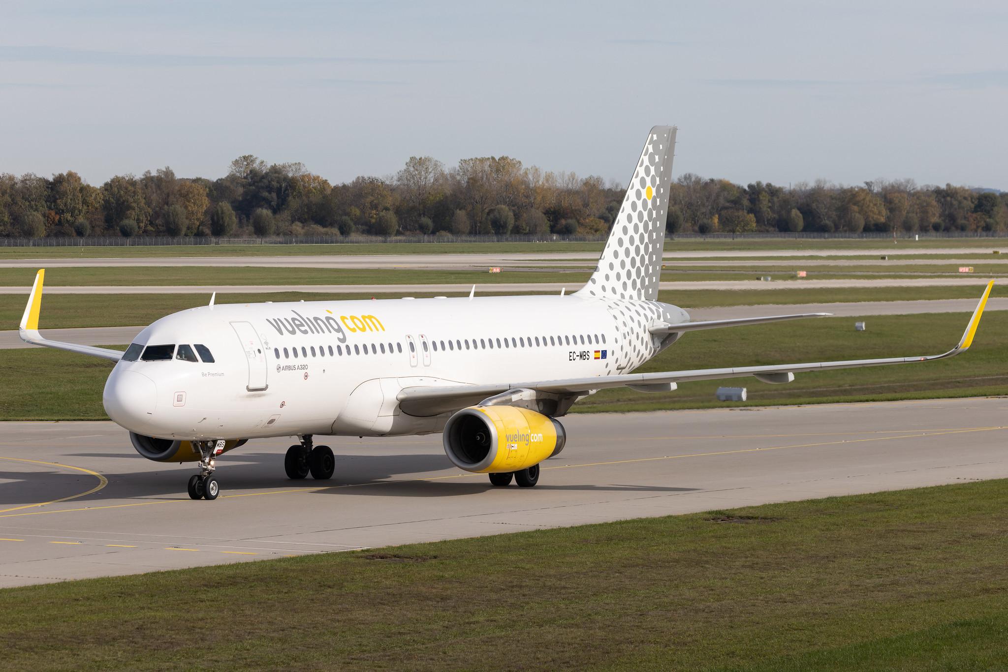 Munich Airport: Vueling (VY / VLG) | Airbus A320-232 A320 | EC-MBS | MSN 6123