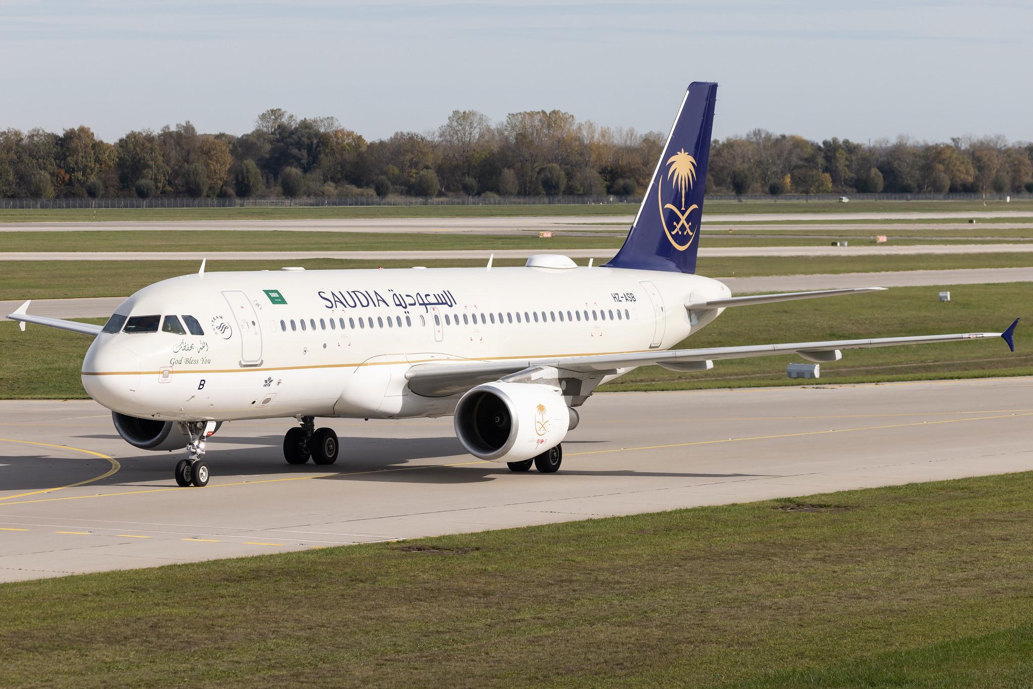 Munich Airport: Saudia (SV / SVA) | Airbus A320-214 A320 | HZ-ASB | MSN 4090