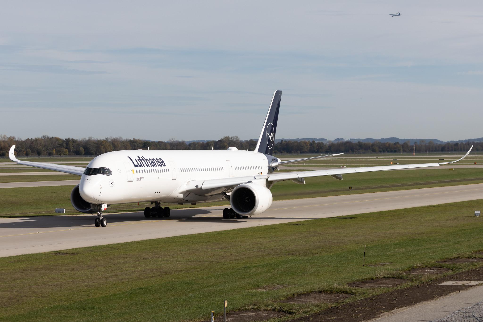 Munich Airport: Lufthansa (LH / DLH) | Airbus A350-941 A359 | D-AIXI | MSN 202