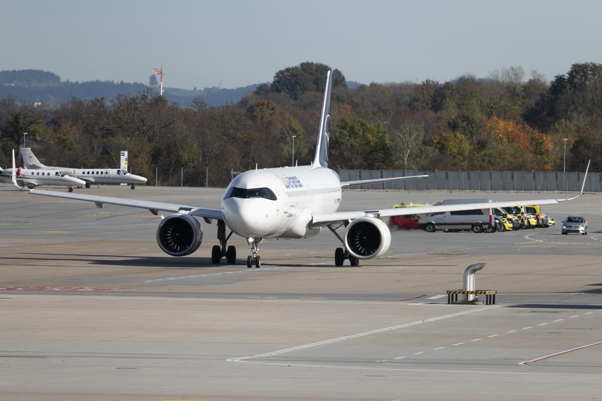 Munich Airport: Lufthansa (LH / DLH) | Livery: Lovehansa Livery | Airbus A320-271N A20N | D-AINY | MSN 9453