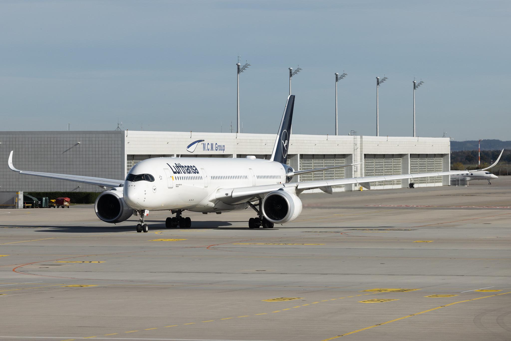 Munich Airport: Lufthansa (LH / DLH) | Airbus A350-941 A359 | D-AIXL | MSN 255