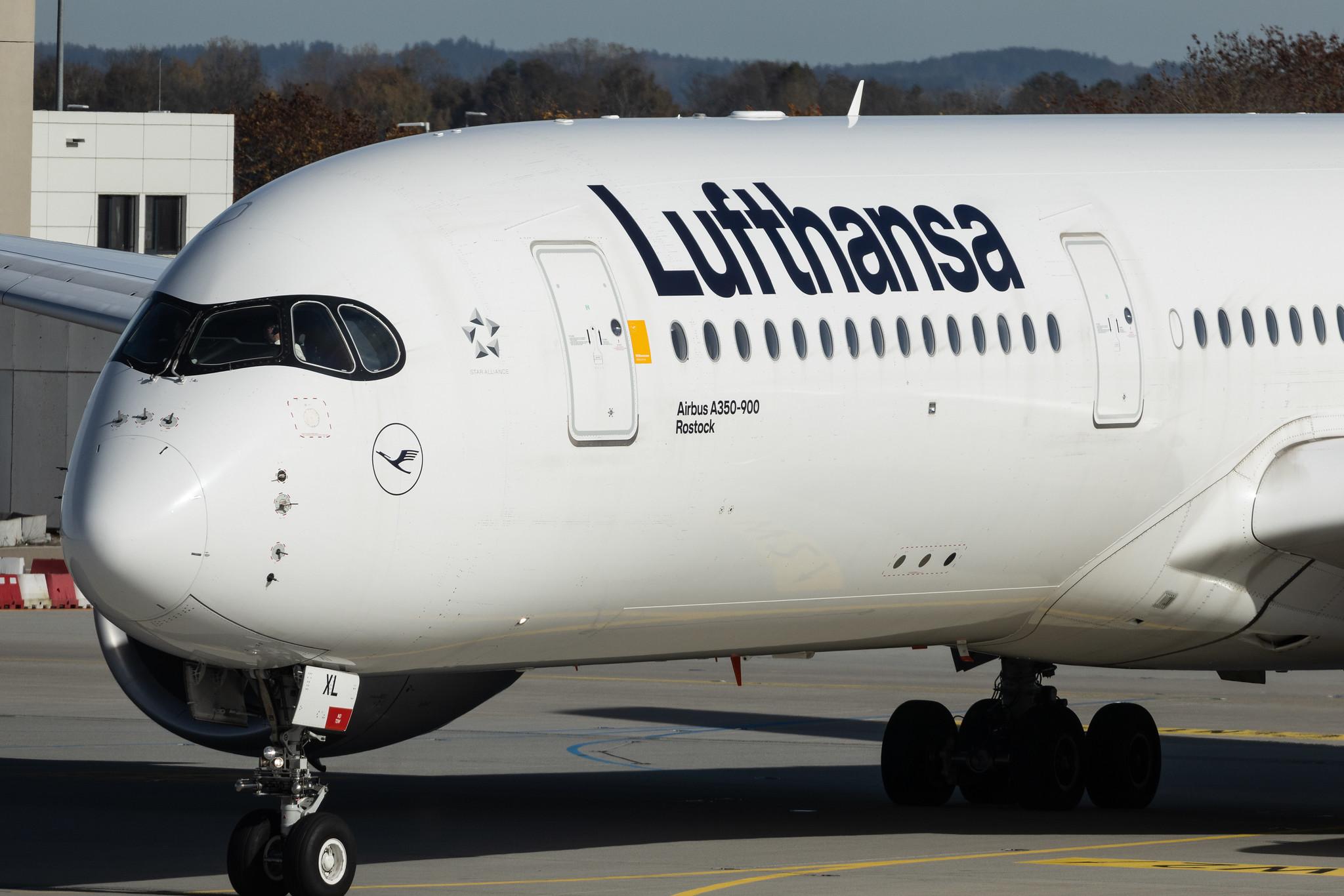 Munich Airport: Lufthansa (LH / DLH) | Airbus A350-941 A359 | D-AIXL | MSN 255