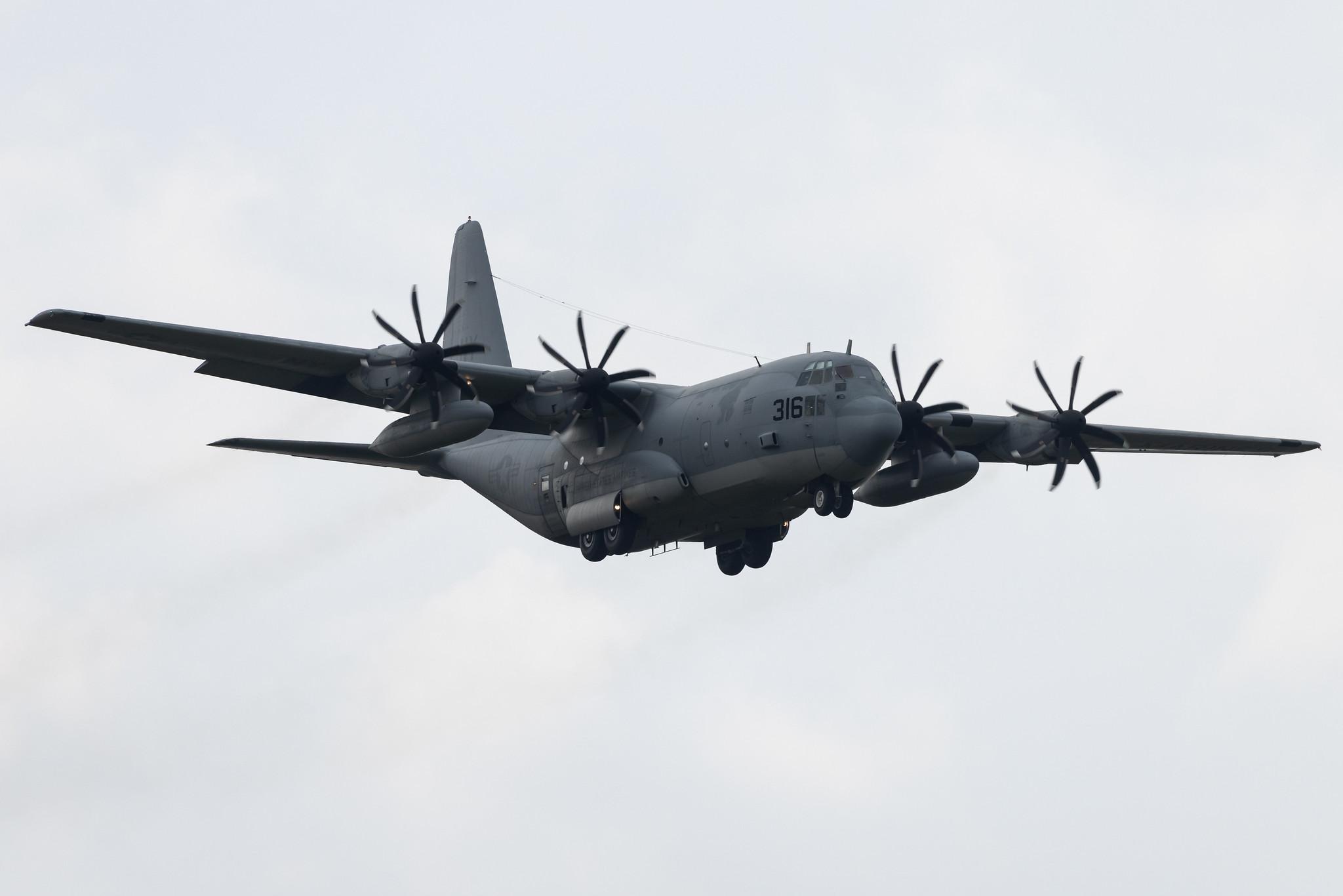 Ramstein Air Base: United States Air Force (USAF) | Lockheed C-130T Hercules (L-382) C130 | 16-5316 | MSN 382-5386
