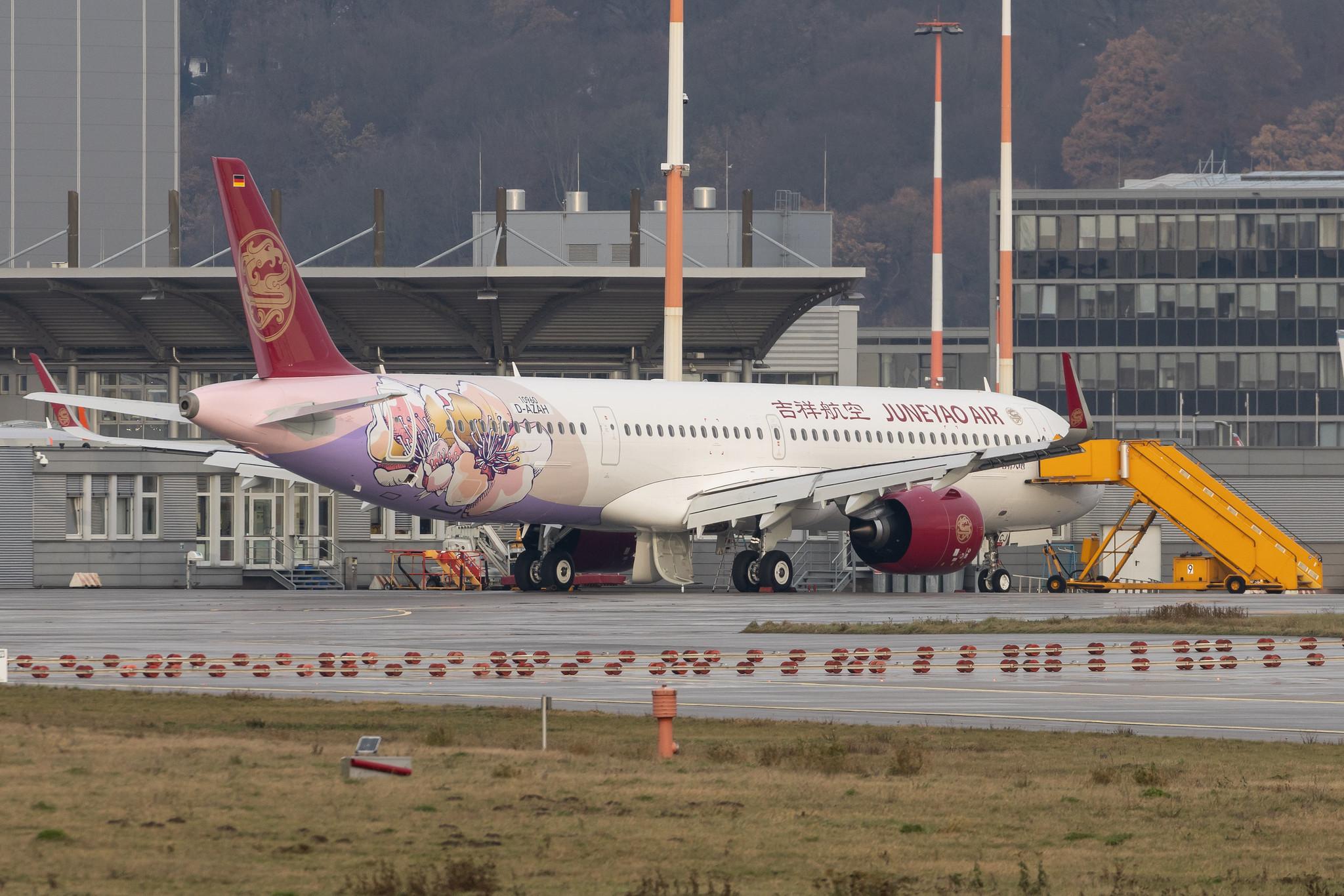 Hamburg Finkenwerder: Juneyao Airlines (HO / DKH) | Airbus A321-271NX A21N | D-AZAH | B-32CJ | MSN 10960