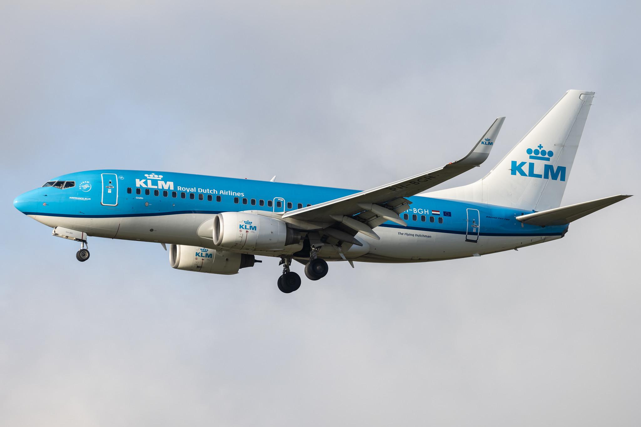 Amsterdam Schiphol: KLM (KL / KLM) | Boeing 737-7K2 B737 | PH-BGH | MSN 38053