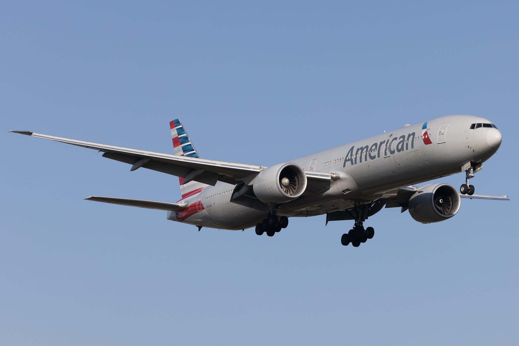 London Heathrow: American Airlines (AA / AAL) |  Boeing 777-323(ER) B77W | N721AN | MSN 31546