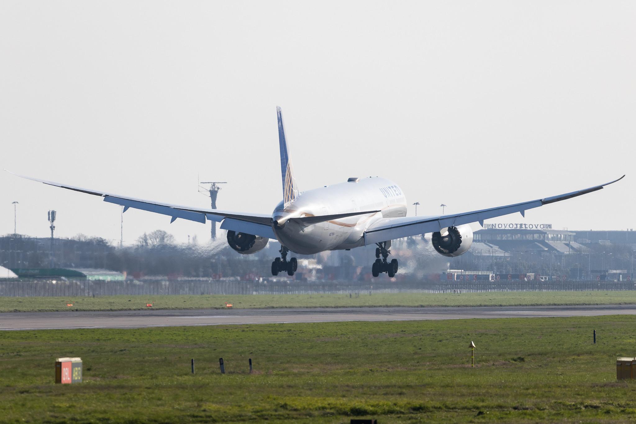 London Heathrow: United Airlines (UA / UAL) |  Boeing 787-9 Dreamliner B789 | N27964 | MSN 37813