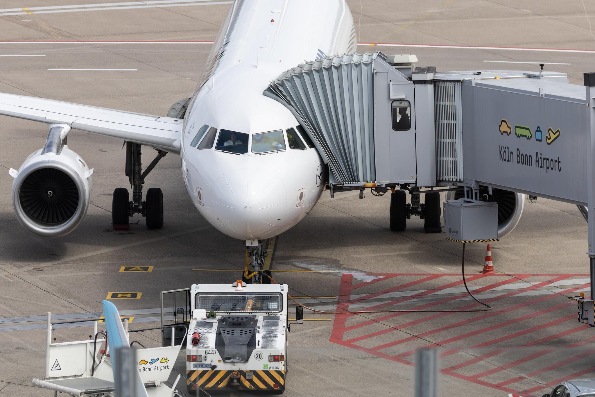 Köln Bonn Airport: Lufthansa (LH / DLH) | Airbus A319-114 A319 | D-AILW | MSN 0853