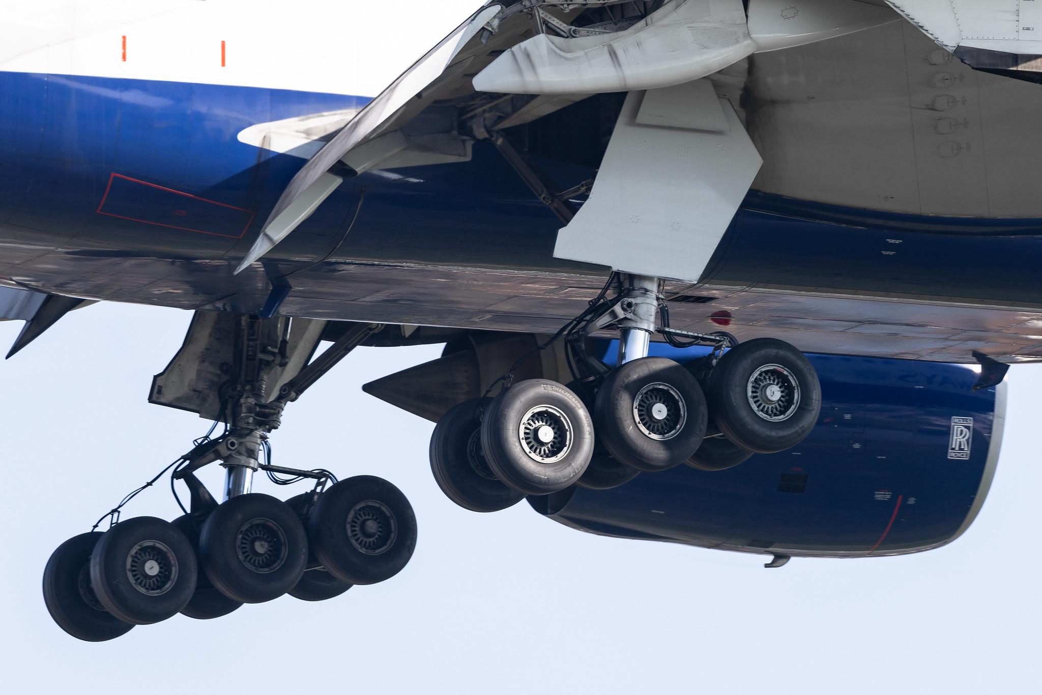 London Heathrow: British Airways (BA / BAW) |  Boeing 777-236(ER) B772 | G-YMMN | MSN 30316