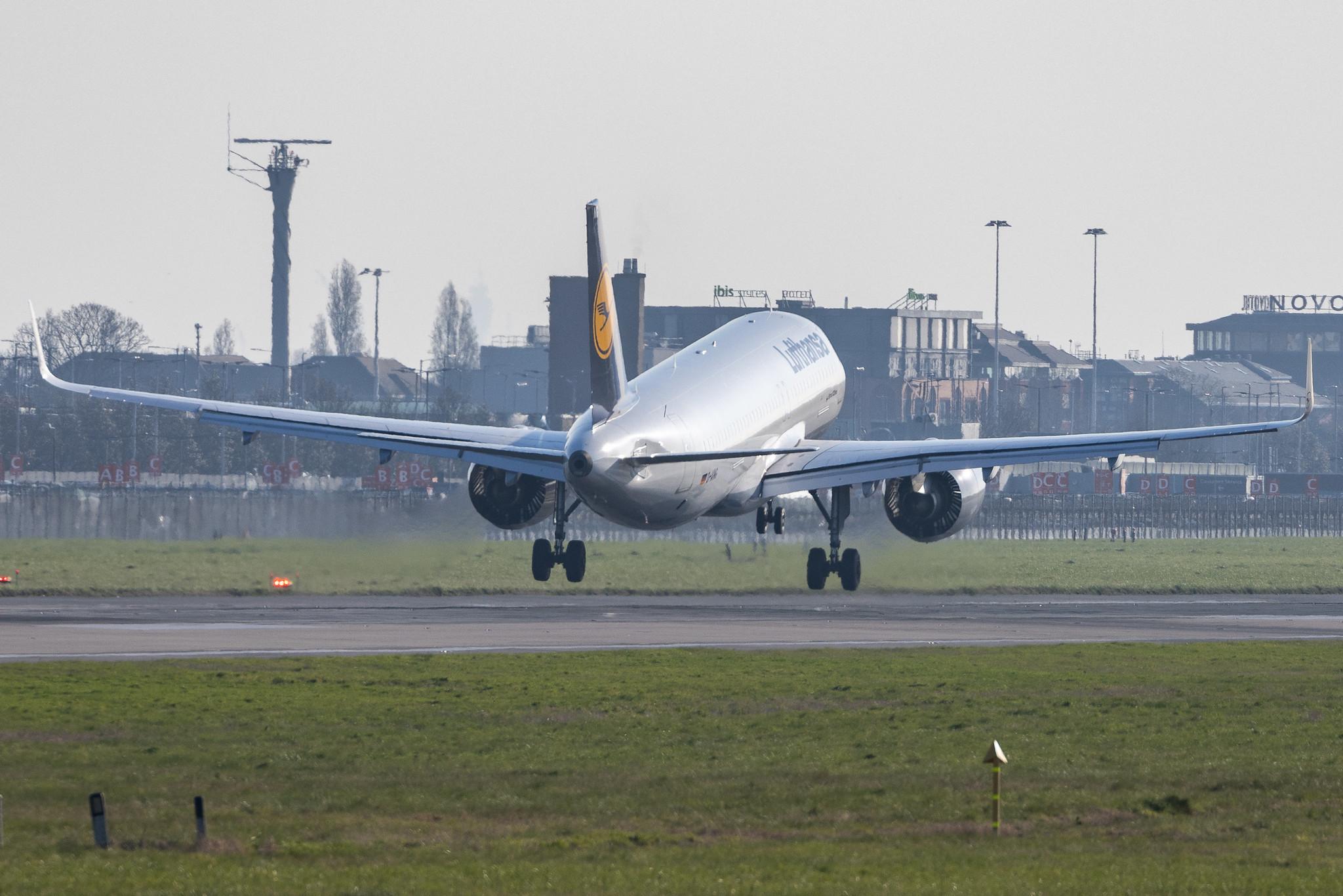London Heathrow: Lufthansa (LH / DLH) |  Airbus A320-271N A20N | D-AING | MSN 7588