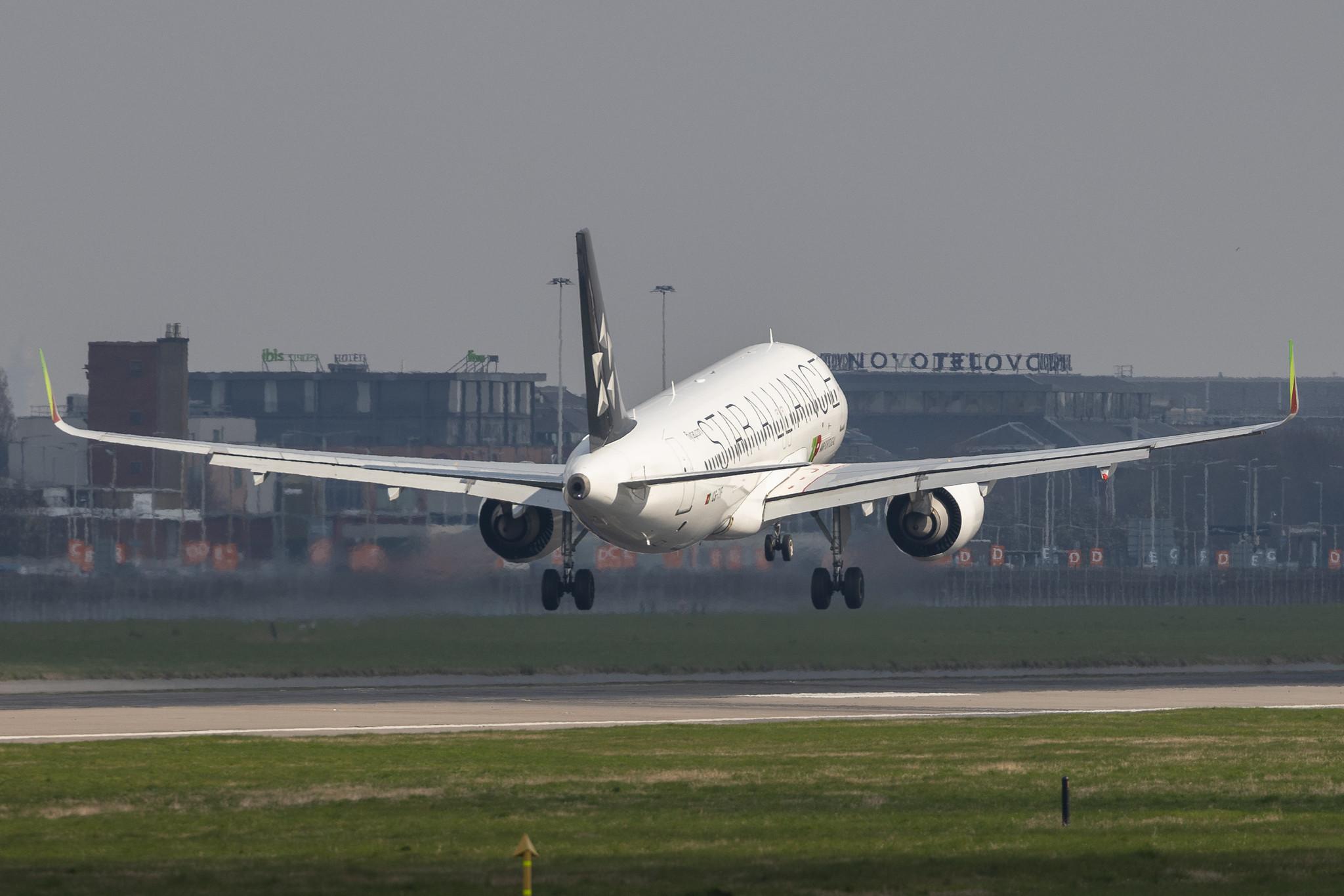 London Heathrow: TAP Air Portugal (TP / TAP) | Livery: Star Alliance Livery | Airbus A320-251N A20N | CS-TVF | MSN 9088