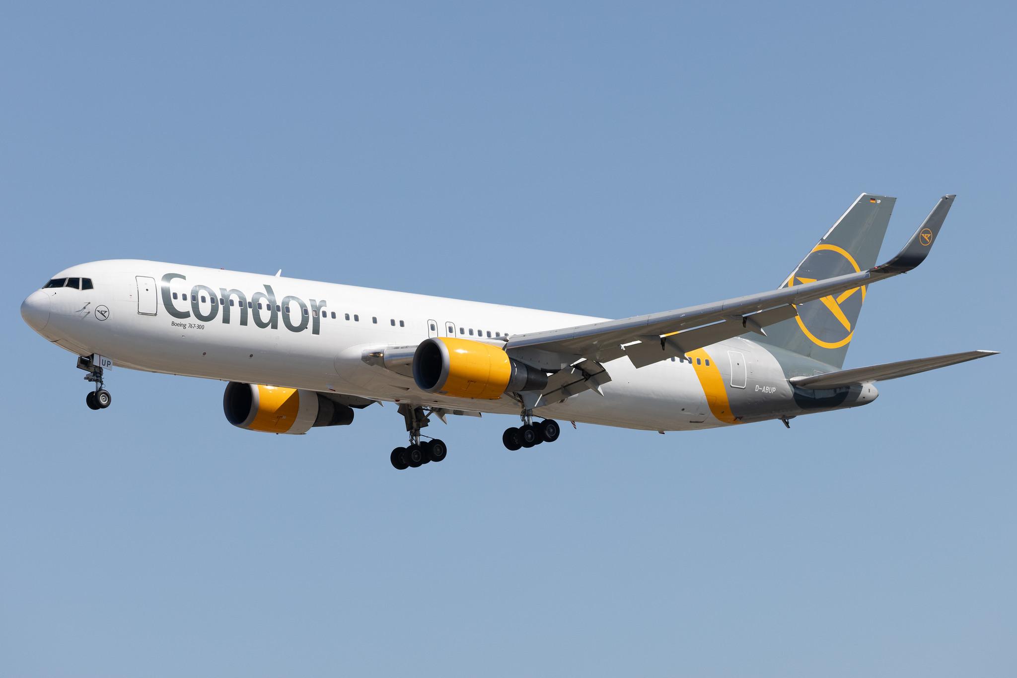 Frankfurt Airport: Condor (DE / CFG) |  Boeing 767-3Q8(ER) B763 | D-ABUP | MSN 30048