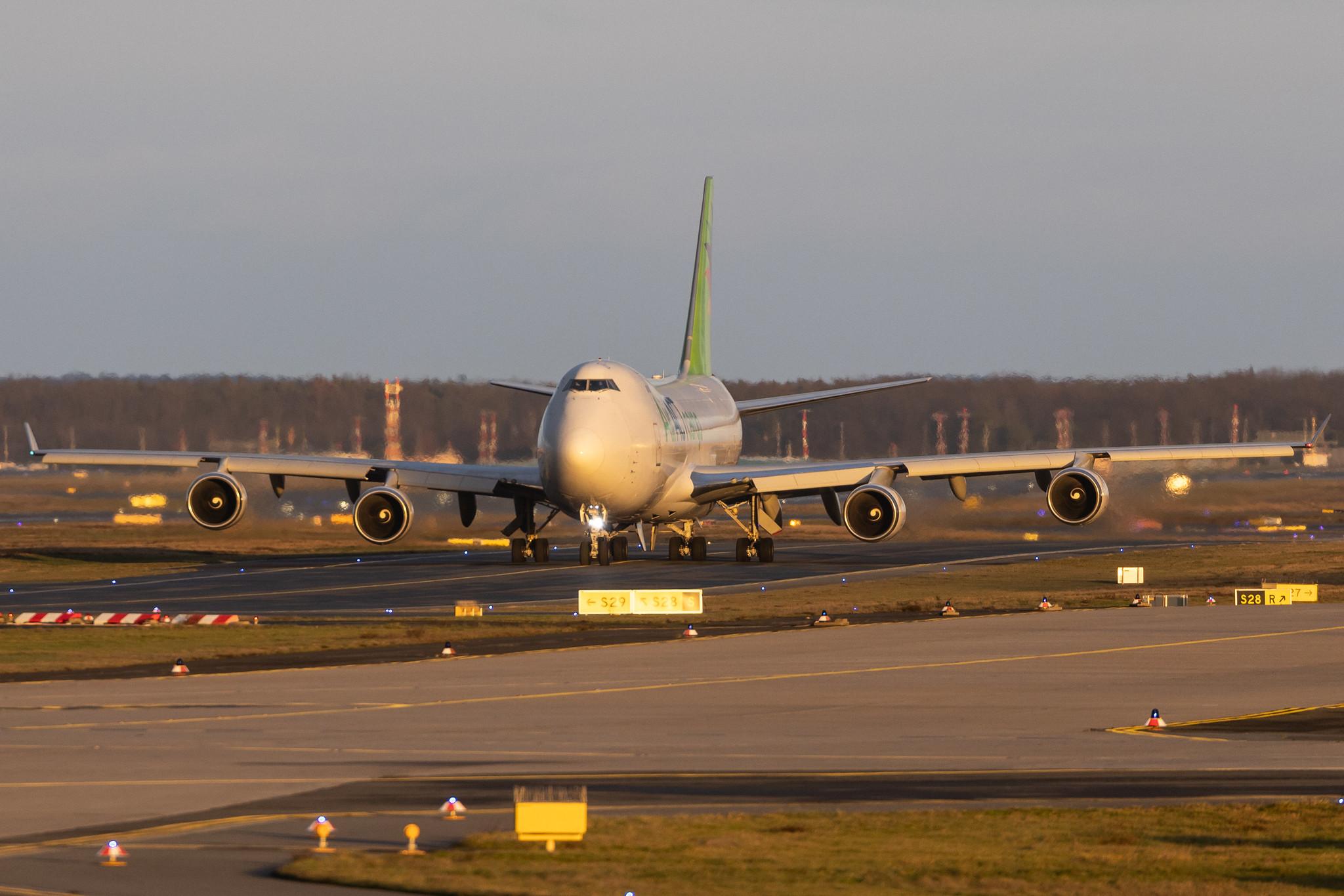 Frankfurt Airport: AirACT (9T / RUN) | Boeing 747-428F(ER) B744 | TC-ACR | MSN 32866