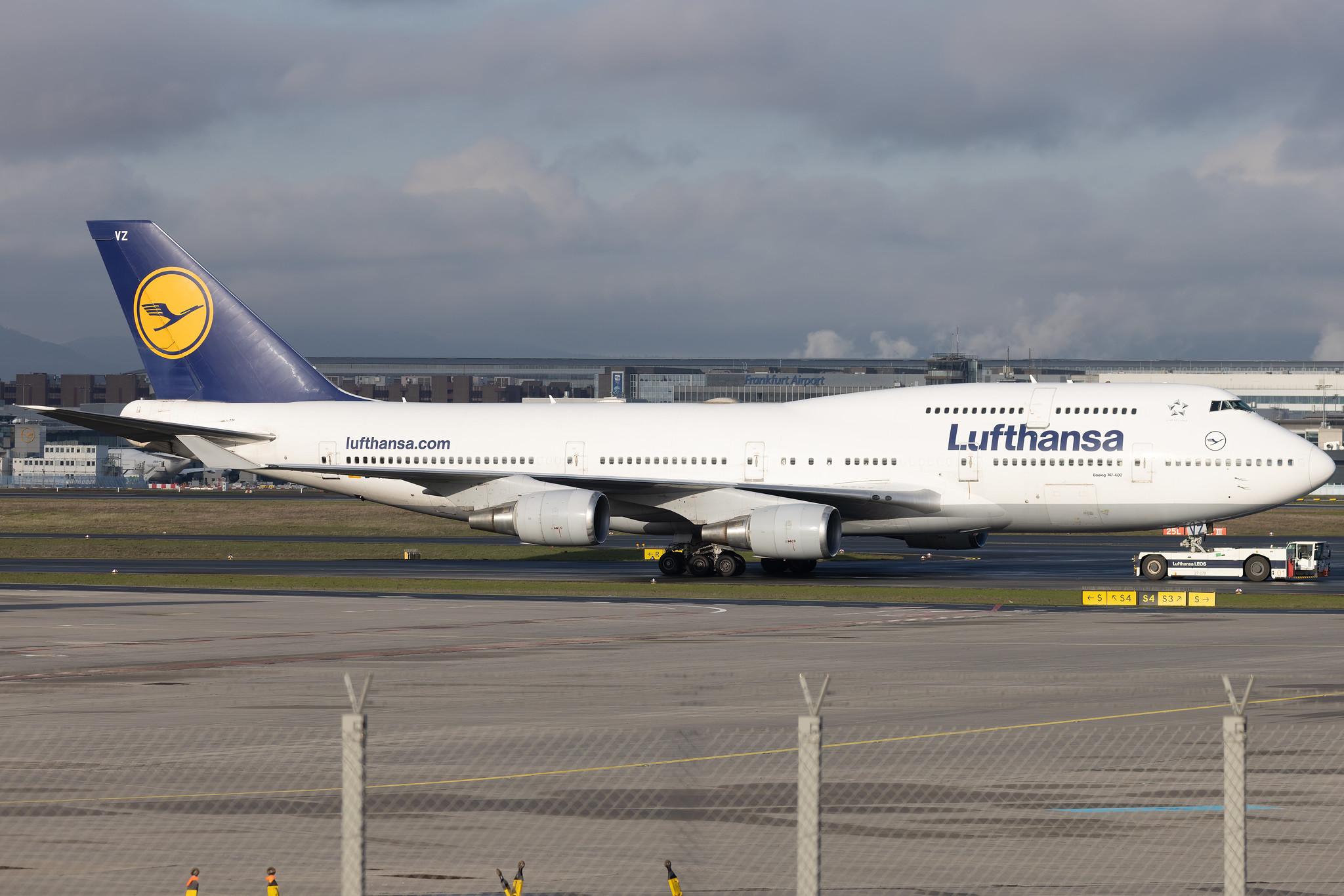 Frankfurt Airport: Lufthansa (LH / DLH) | Boeing 747-430 B744 | D-ABVZ | MSN 29870