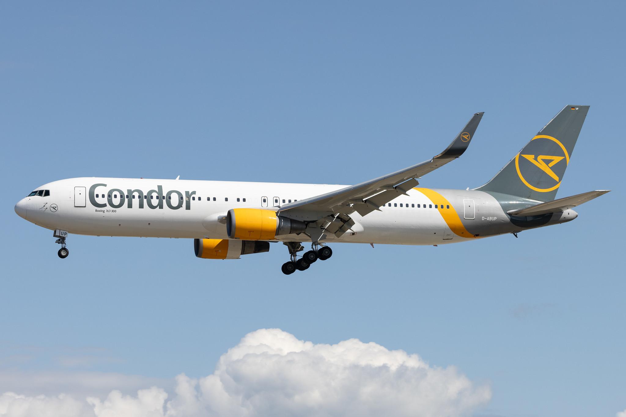 Frankfurt Airport: Condor (DE / CFG) |  Boeing 767-3Q8(ER) B763 | D-ABUP | MSN 30048