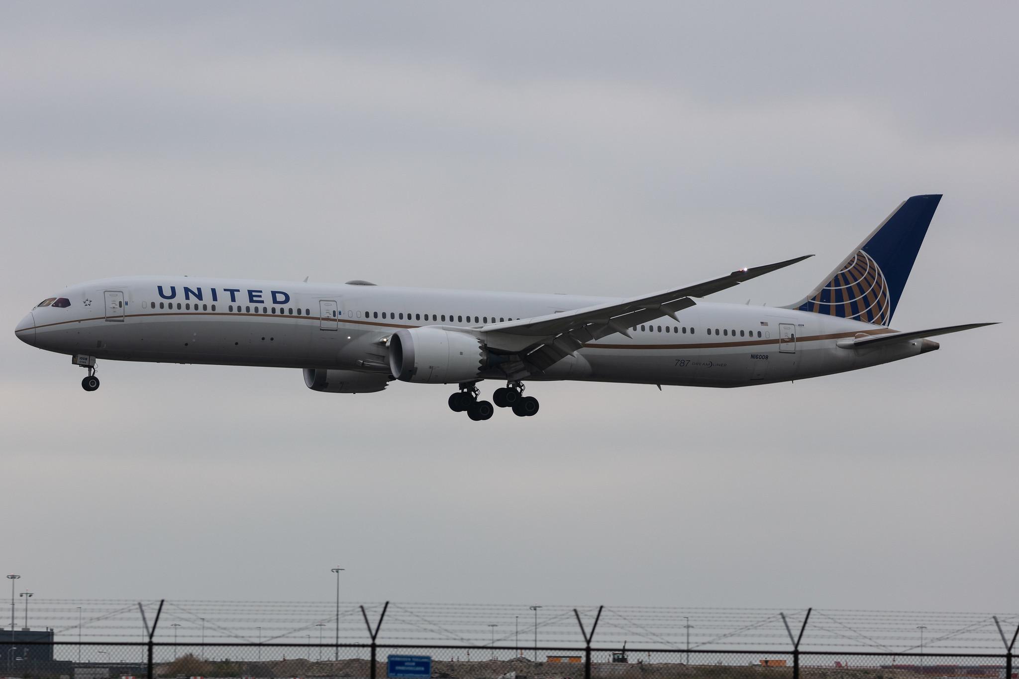 Amsterdam Schiphol: United Airlines (UA / UAL) |  Boeing 787-10 Dreamliner B78X | N16008 | MSN 60138