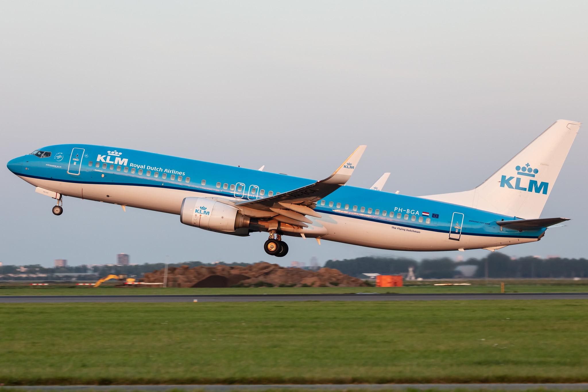 Amsterdam Schiphol: KLM (KL / KLM) |  Boeing 737-8K2 B738 | PH-BGA | MSN 37593