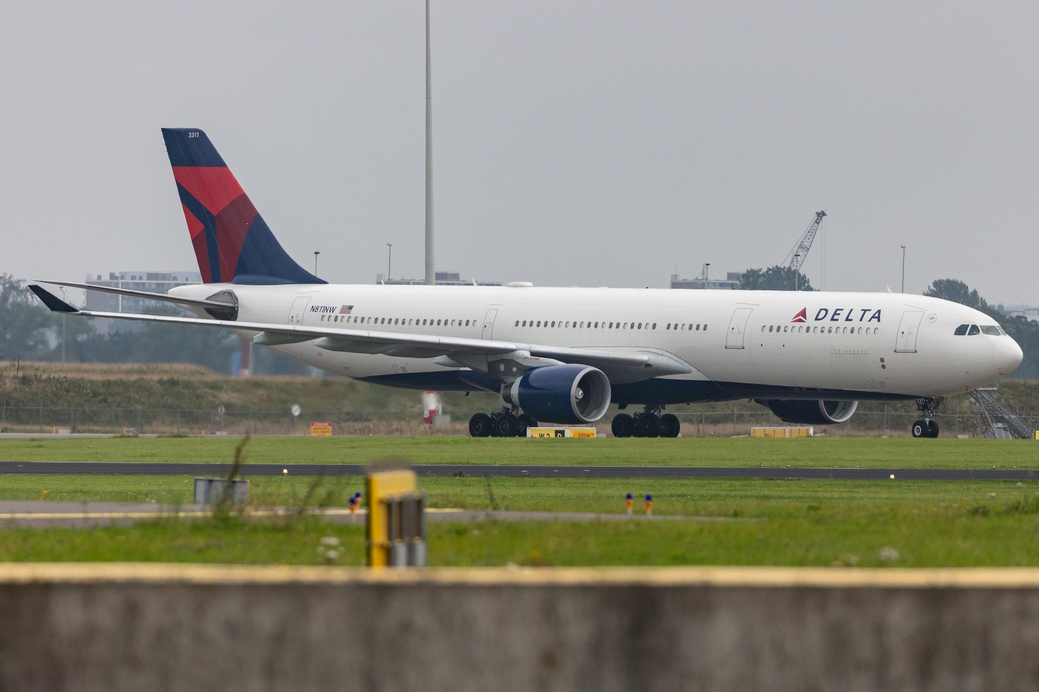 Amsterdam Schiphol: Delta Air Lines (DL / DAL) |  Airbus A330-323 A333 | N811NW | MSN 0690