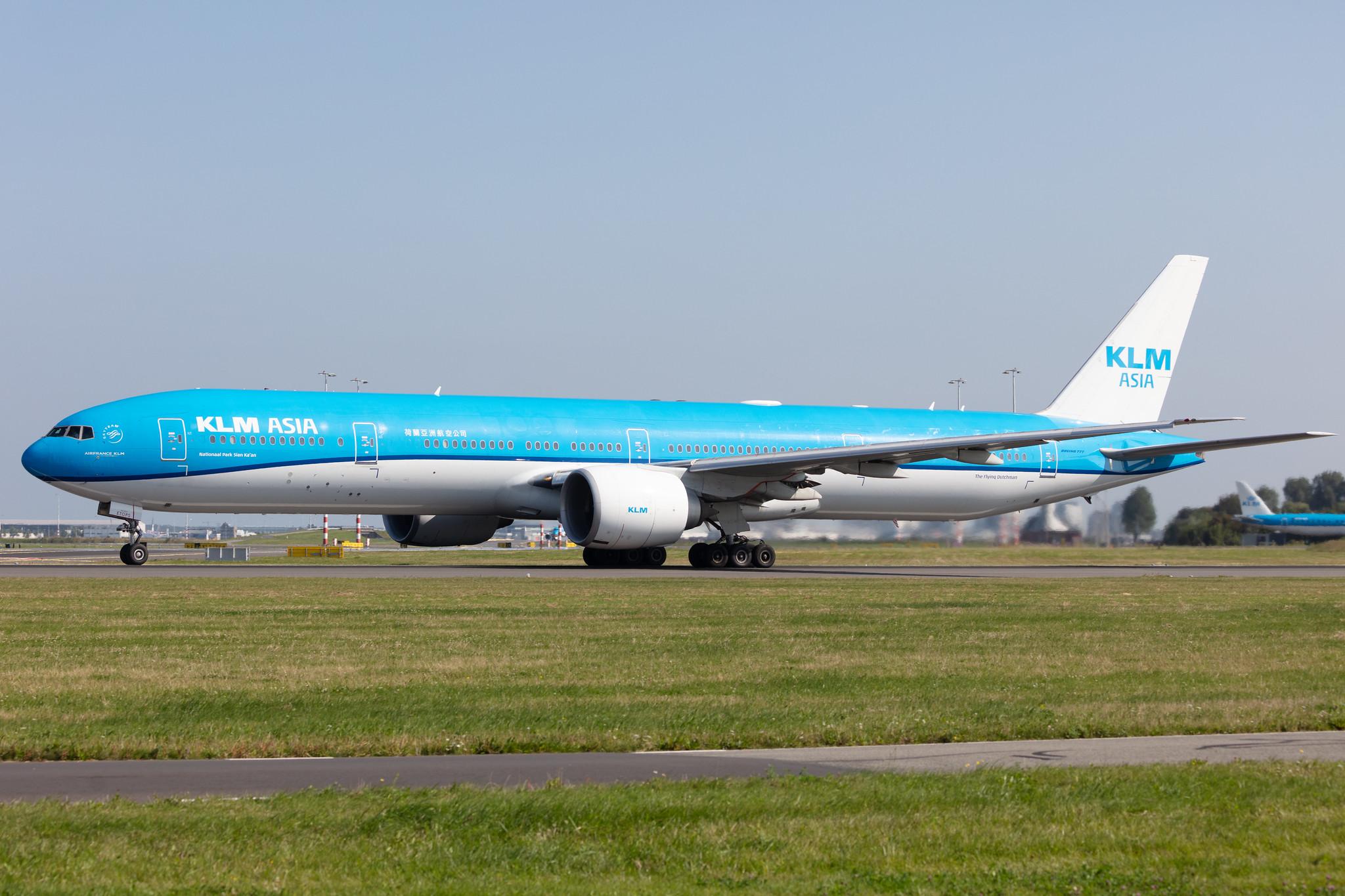 Amsterdam Schiphol: KLM (KL / KLM) |  Boeing 777-306(ER) B77W | PH-BVC | MSN 37582