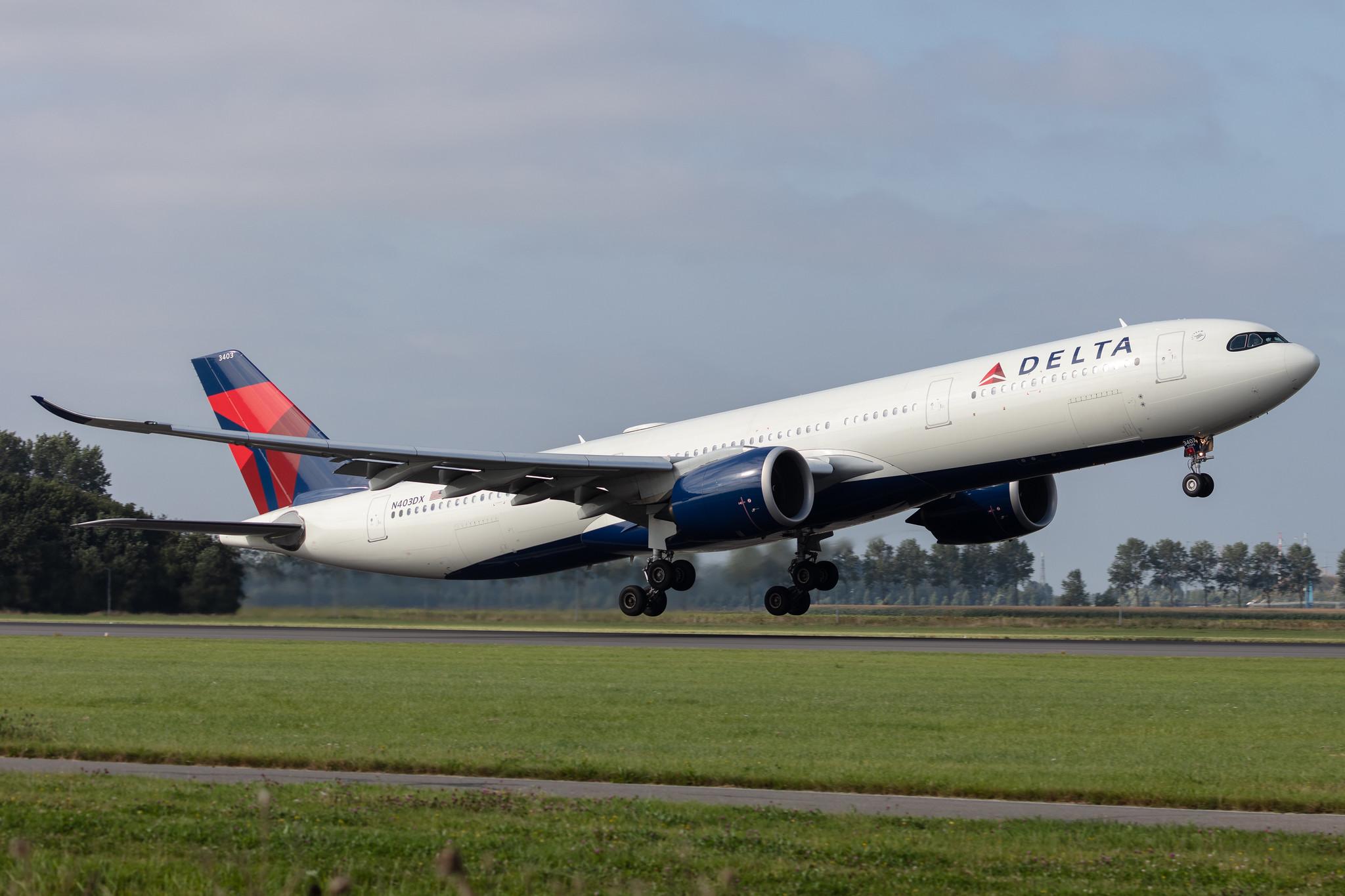 Amsterdam Schiphol: Delta Air Lines (DL / DAL) |  Airbus A330-941 A339 | N403DX | MSN 1931