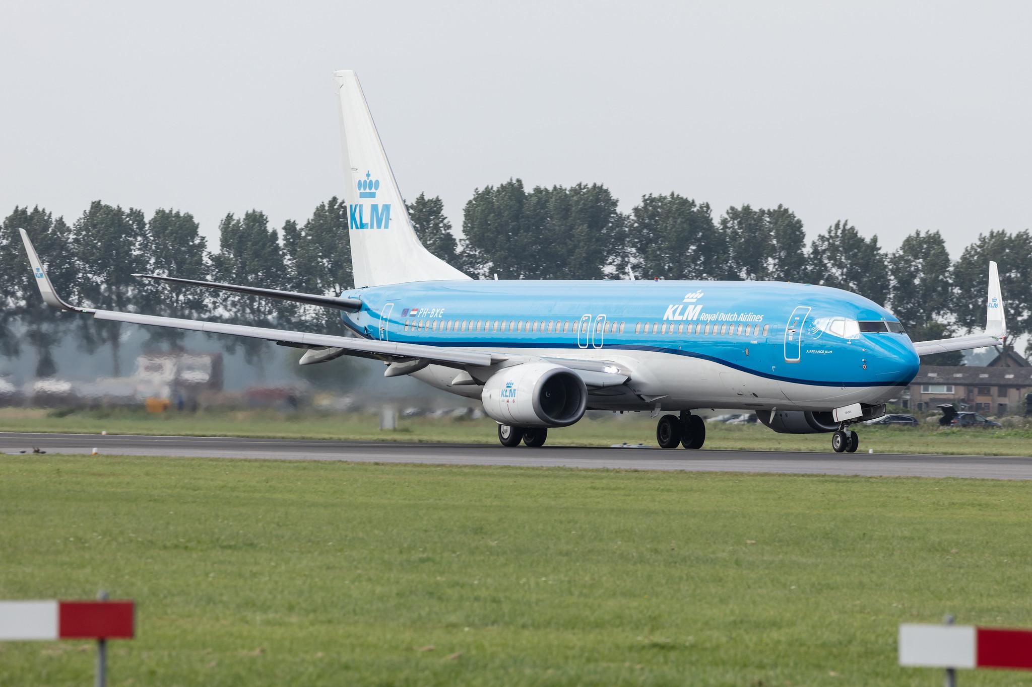 Amsterdam Schiphol: KLM (KL / KLM) |  Boeing 737-8K2 B738 | PH-BXE | MSN 29595