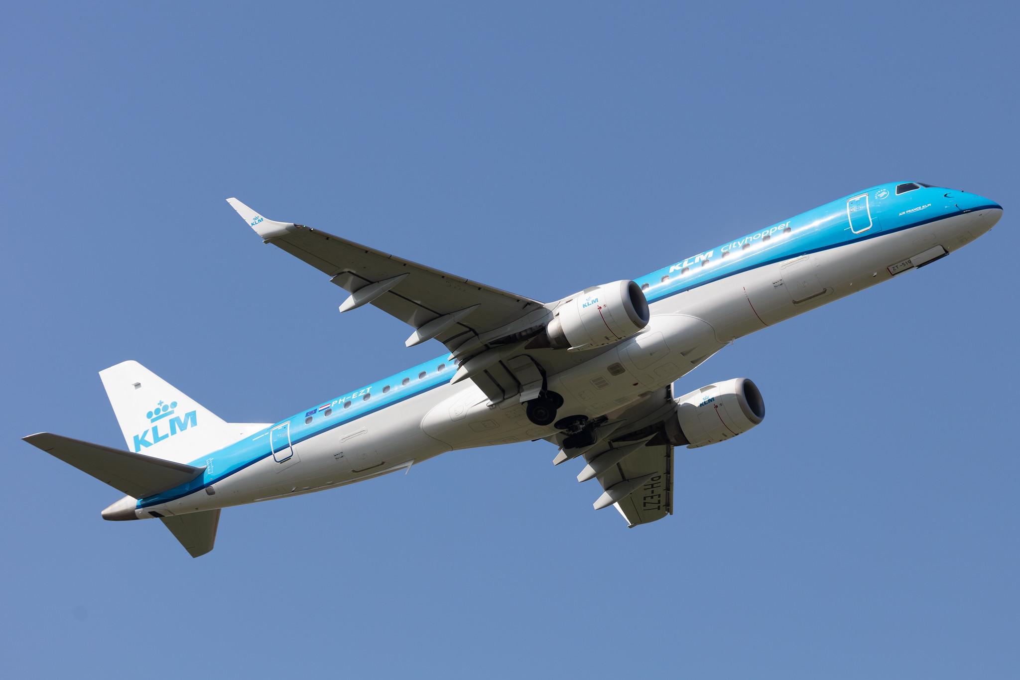 Amsterdam Schiphol: KLM (KL / KLM) | Operator: KLM Cityhopper |  Embraer E190STD E190 | PH-EZT | MSN 19000519