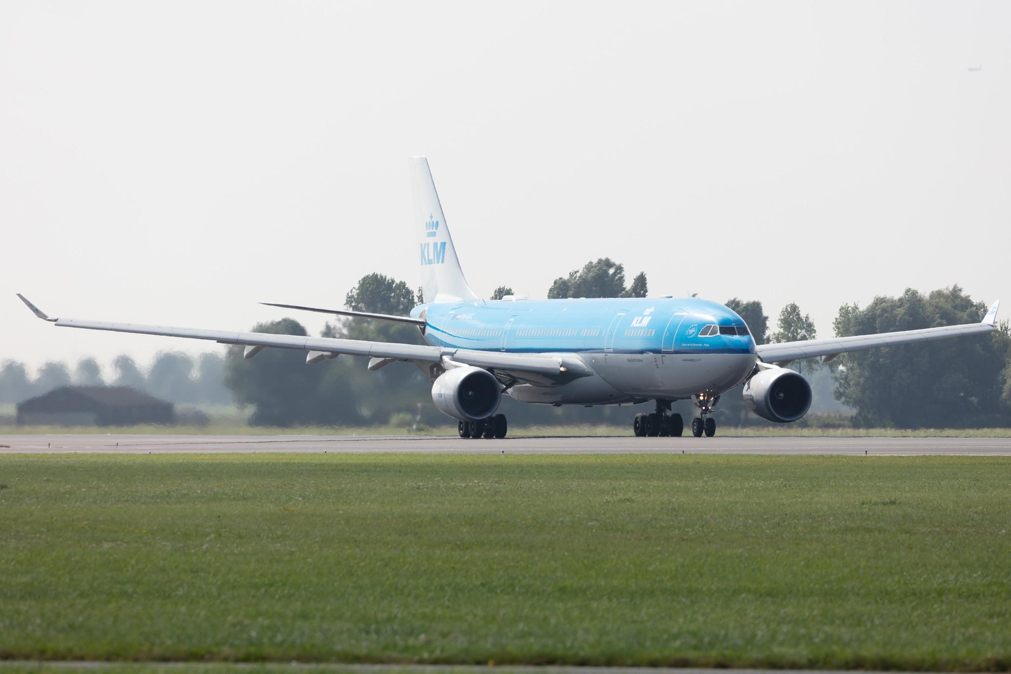 Amsterdam Schiphol: KLM (KL / KLM) |  Airbus A330-203 A332 | PH-AOC | MSN 0703