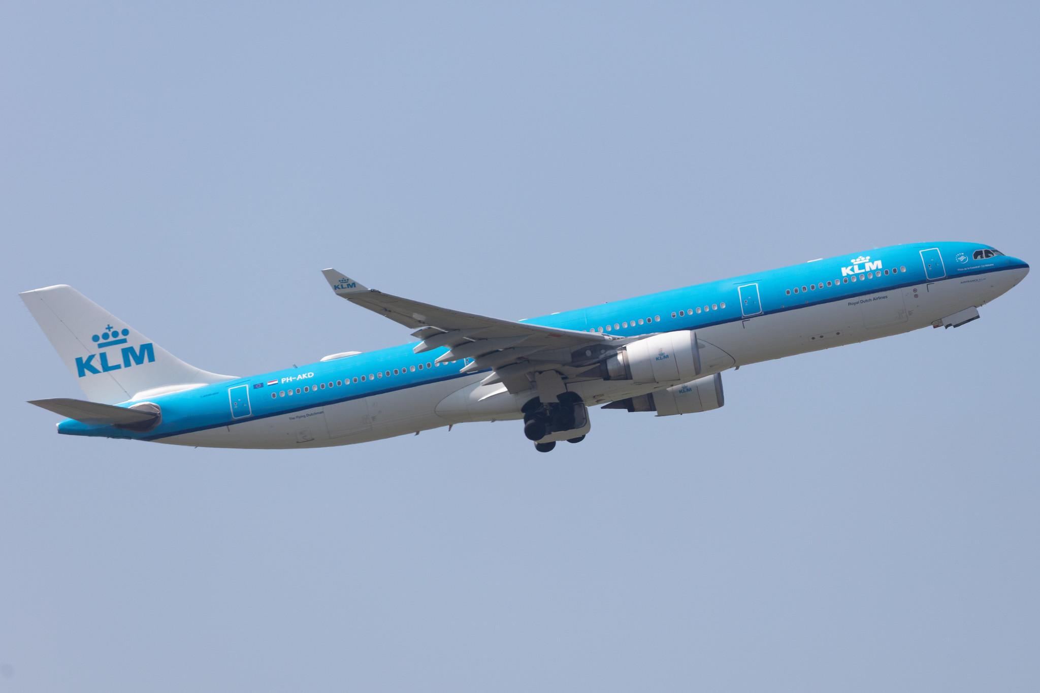 Amsterdam Schiphol: KLM (KL / KLM) |  Airbus A330-303 A333 | PH-AKD | MSN 1300