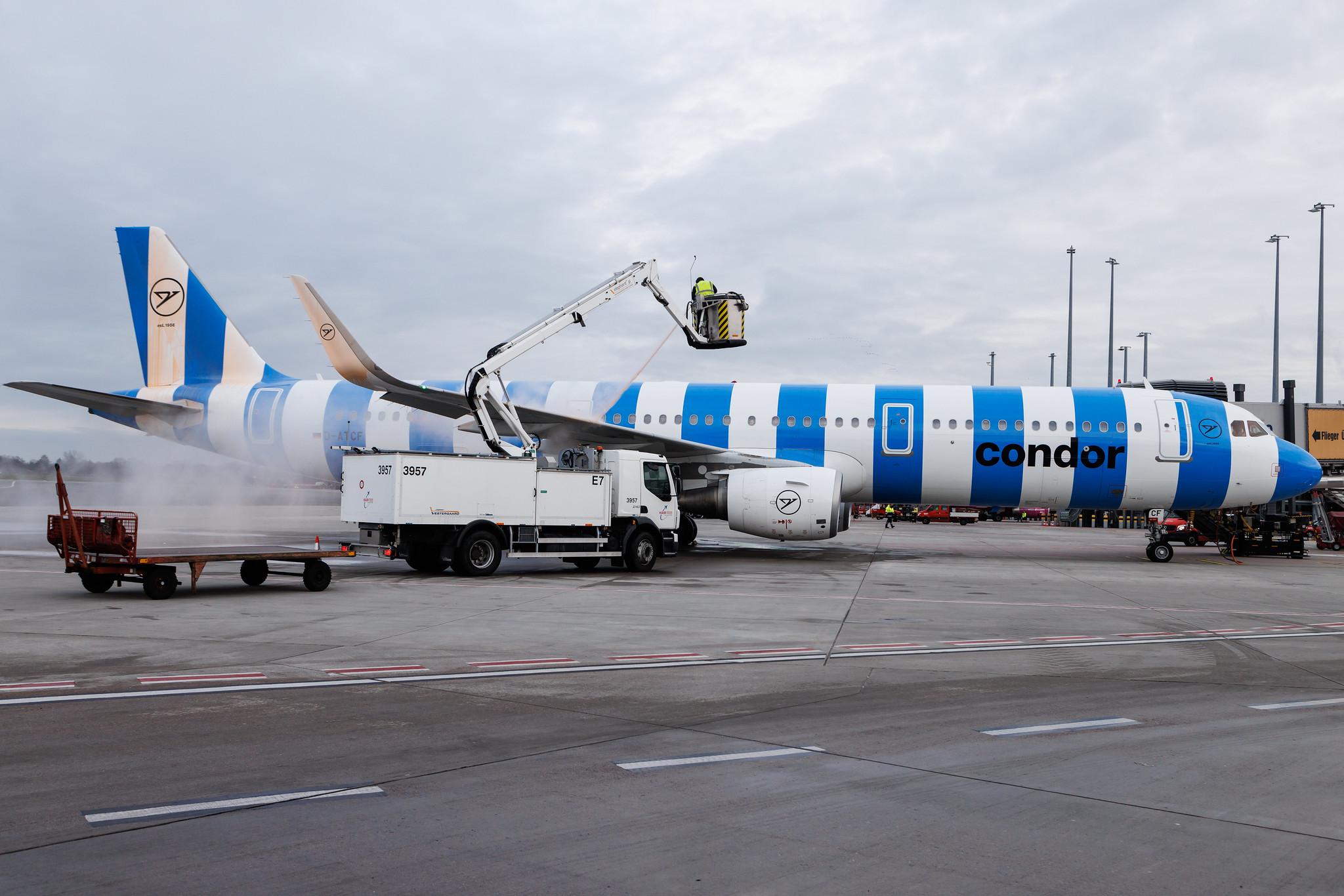 Hamburg Airport: Condor (DE / CFG) | Airbus A321-211 A321 | D-ATCF | MSN 5843