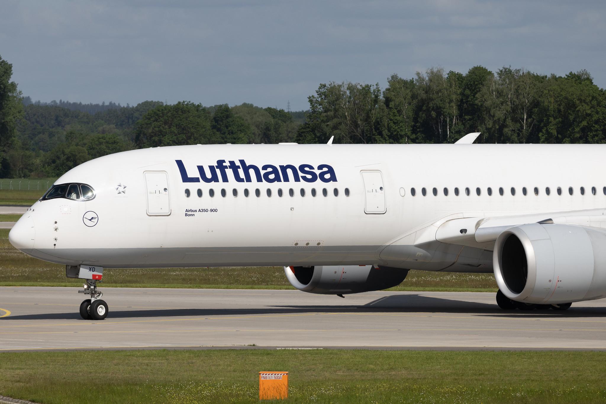 Munich Airport: Lufthansa (LH / DLH) | Airbus A350-941 A359 | D-AIXD | MSN 127