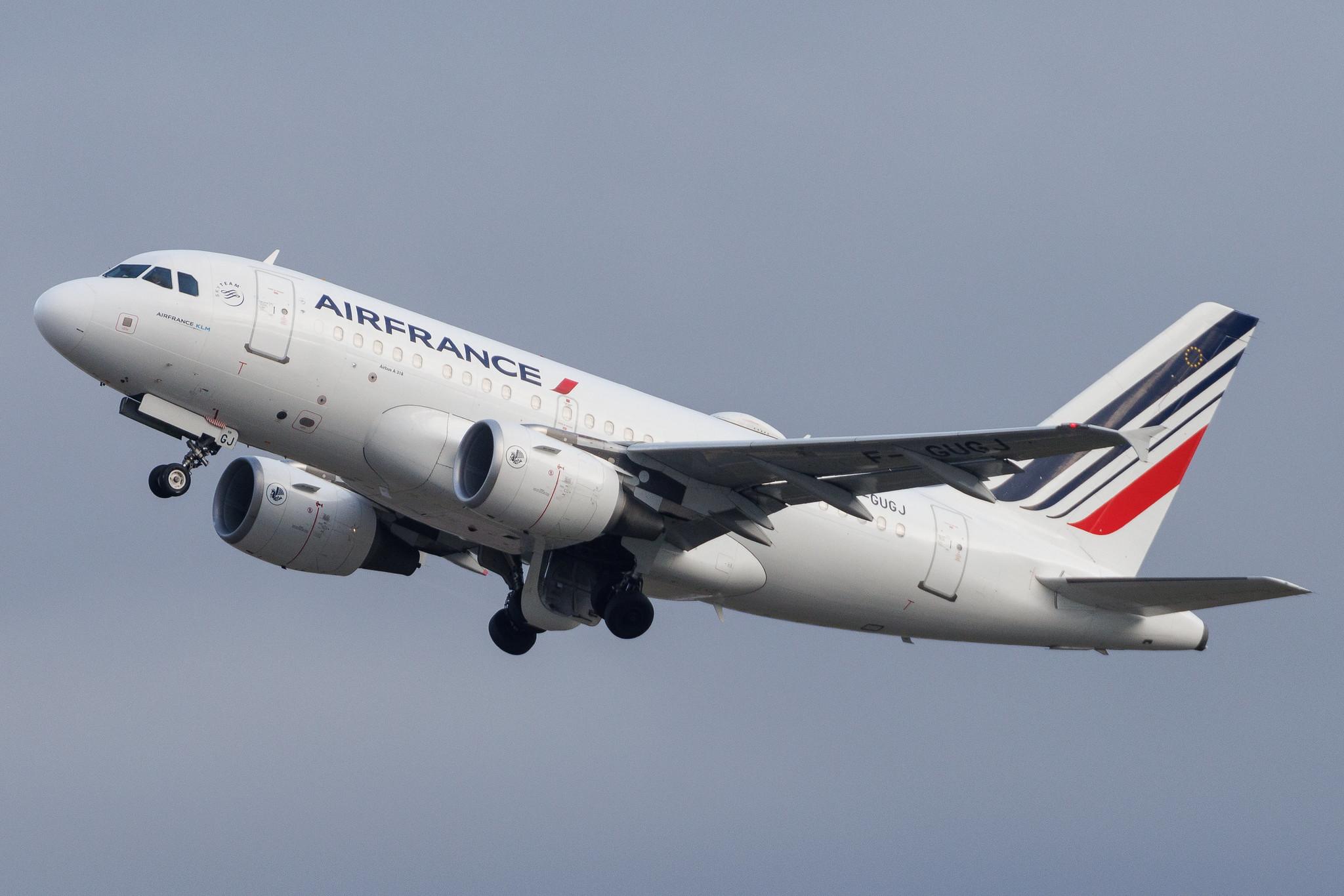 London Heathrow: Air France (AF / AFR) | Airbus A318-111 A318 | F-GUGJ | MSN 2582