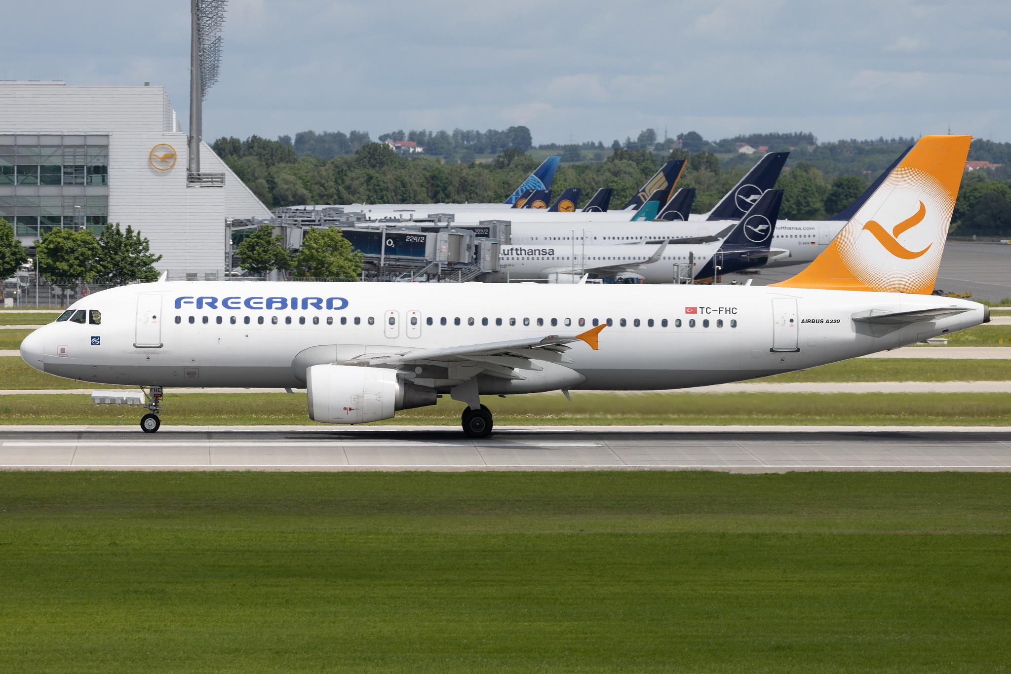 Munich Airport: Freebird Airlines (FH / FHY) | Airbus A320-214 A320 | TC-FHC | MSN 3852